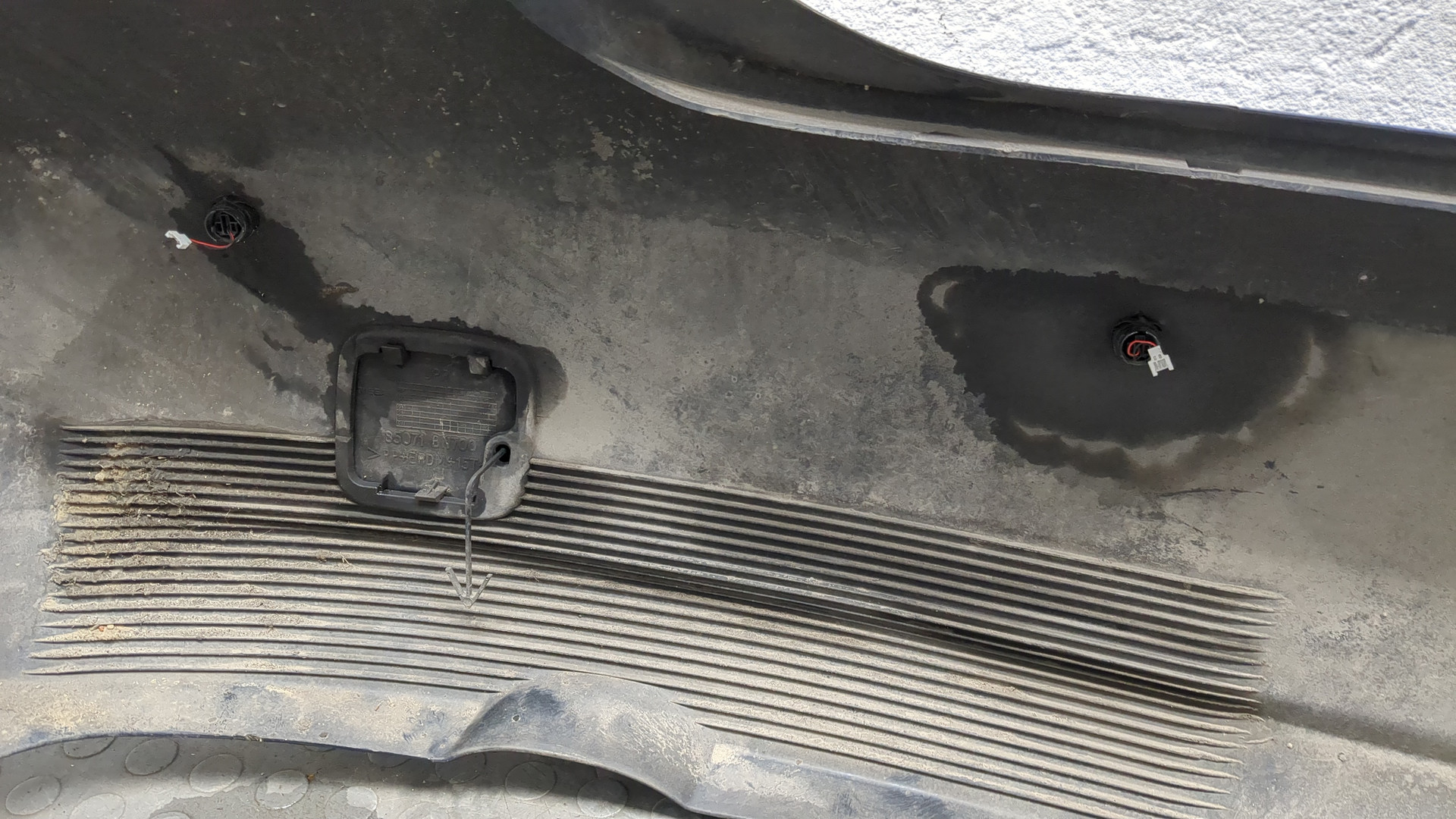 Бампер задний