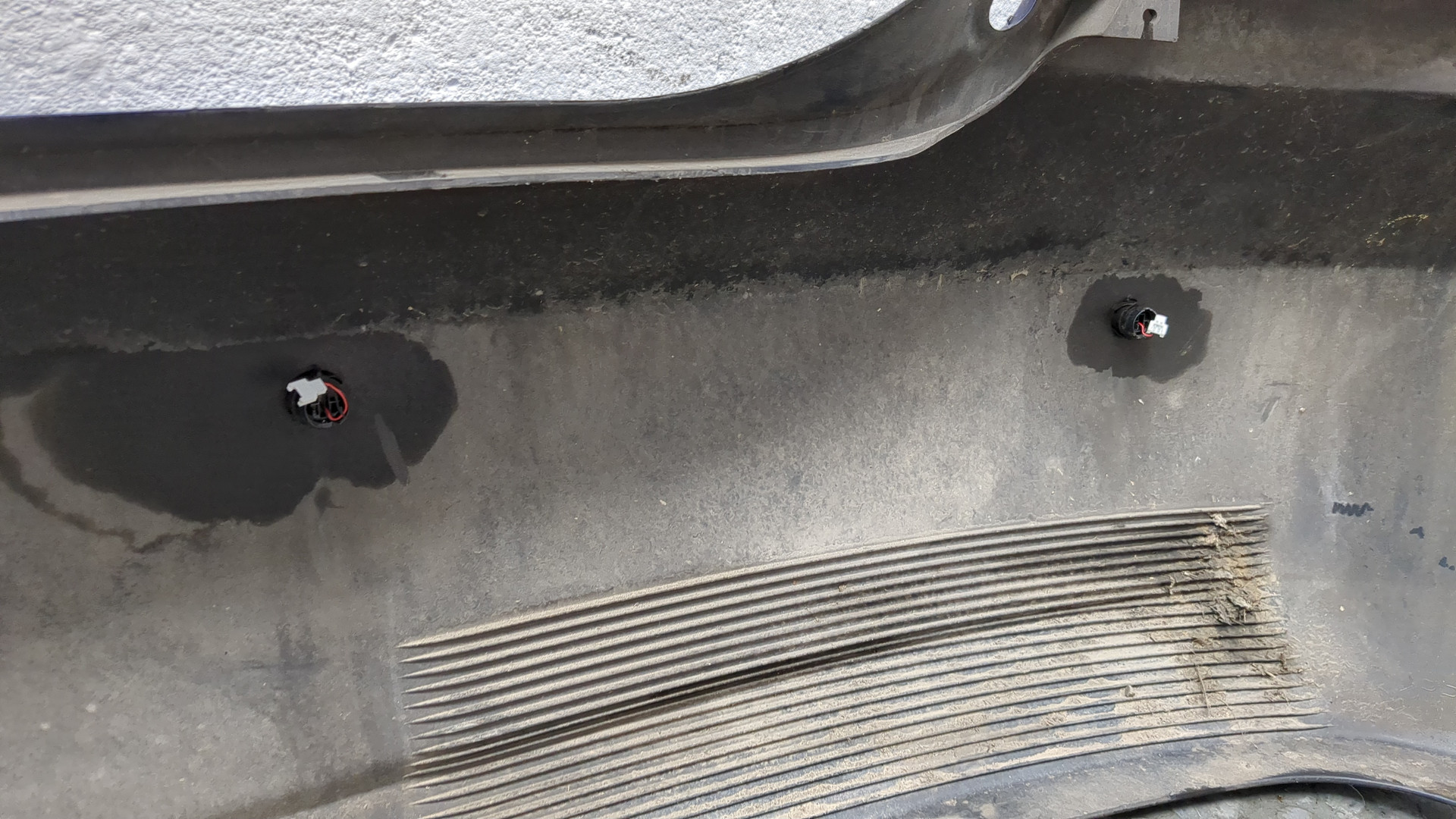 Бампер задний