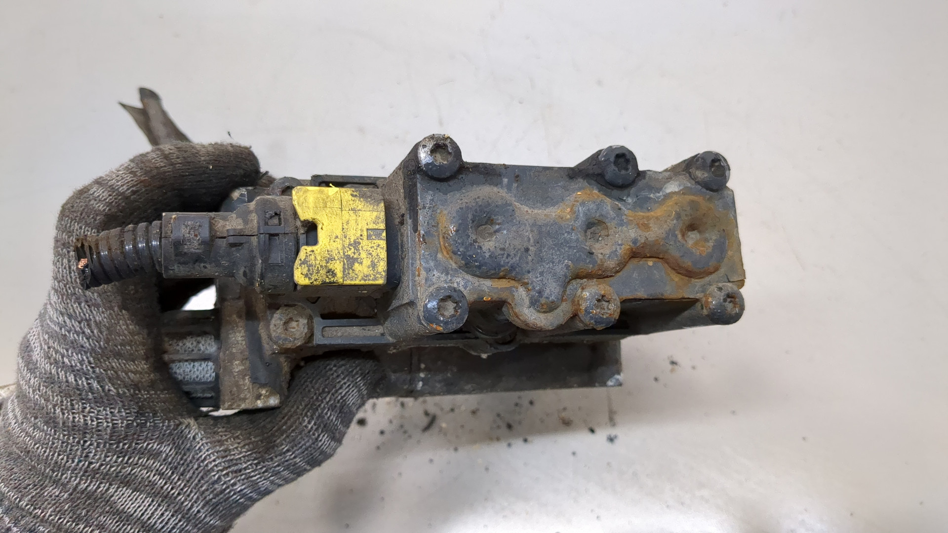 Кран уровня пола