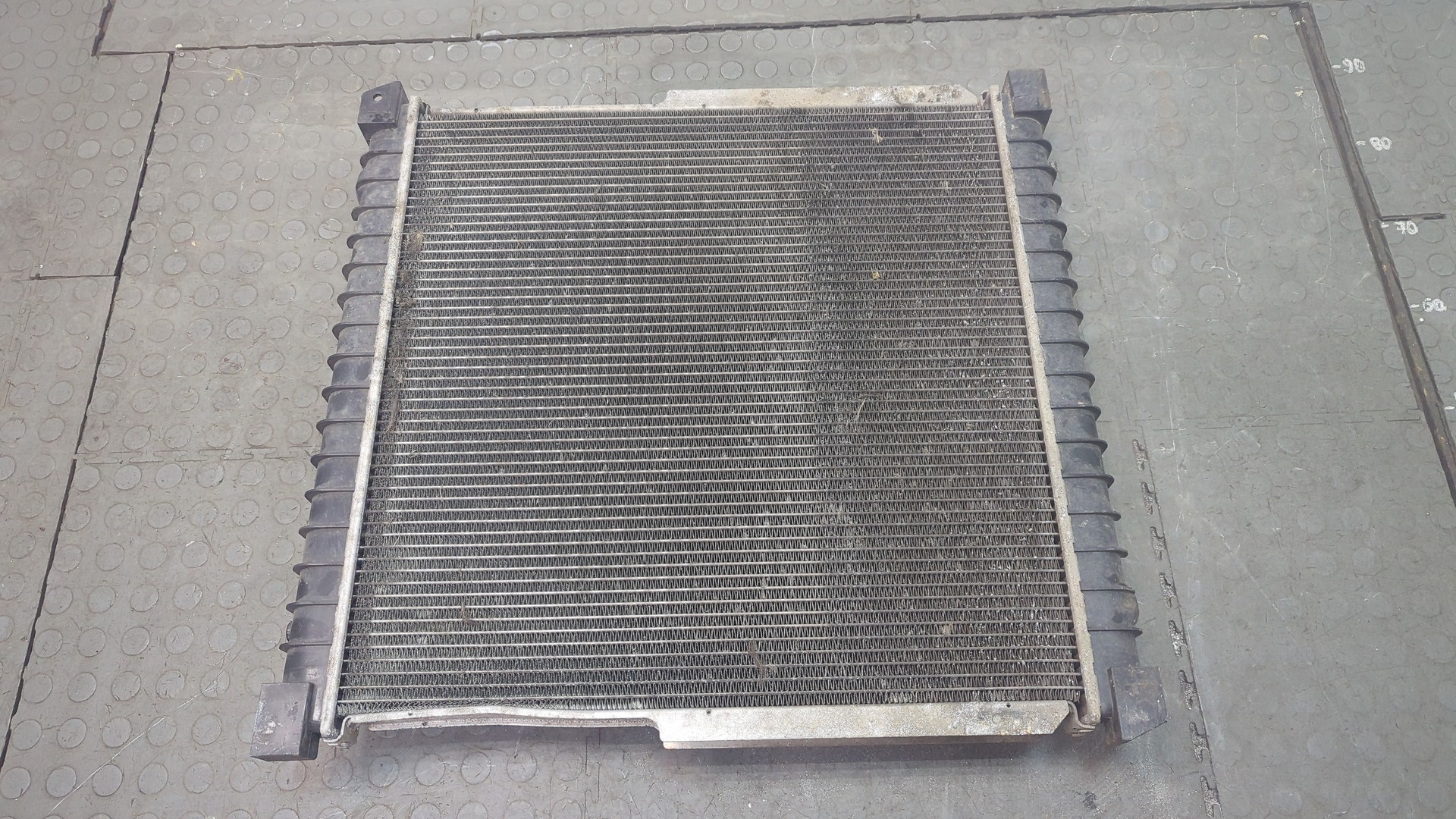 Радиатор охлаждения двигателя основной