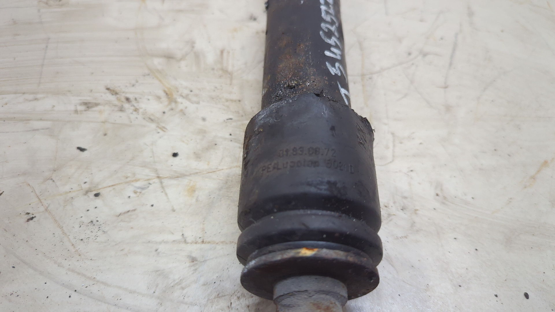 Амортизатор кабины