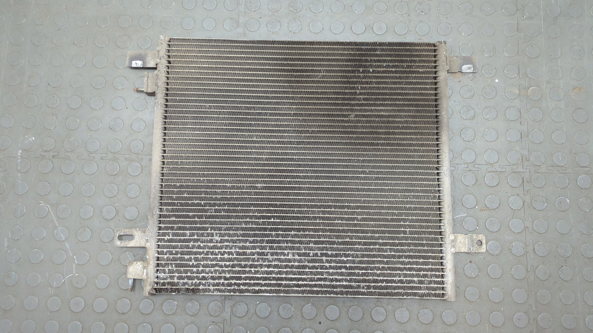 Радиатор кондиционера / конденсер