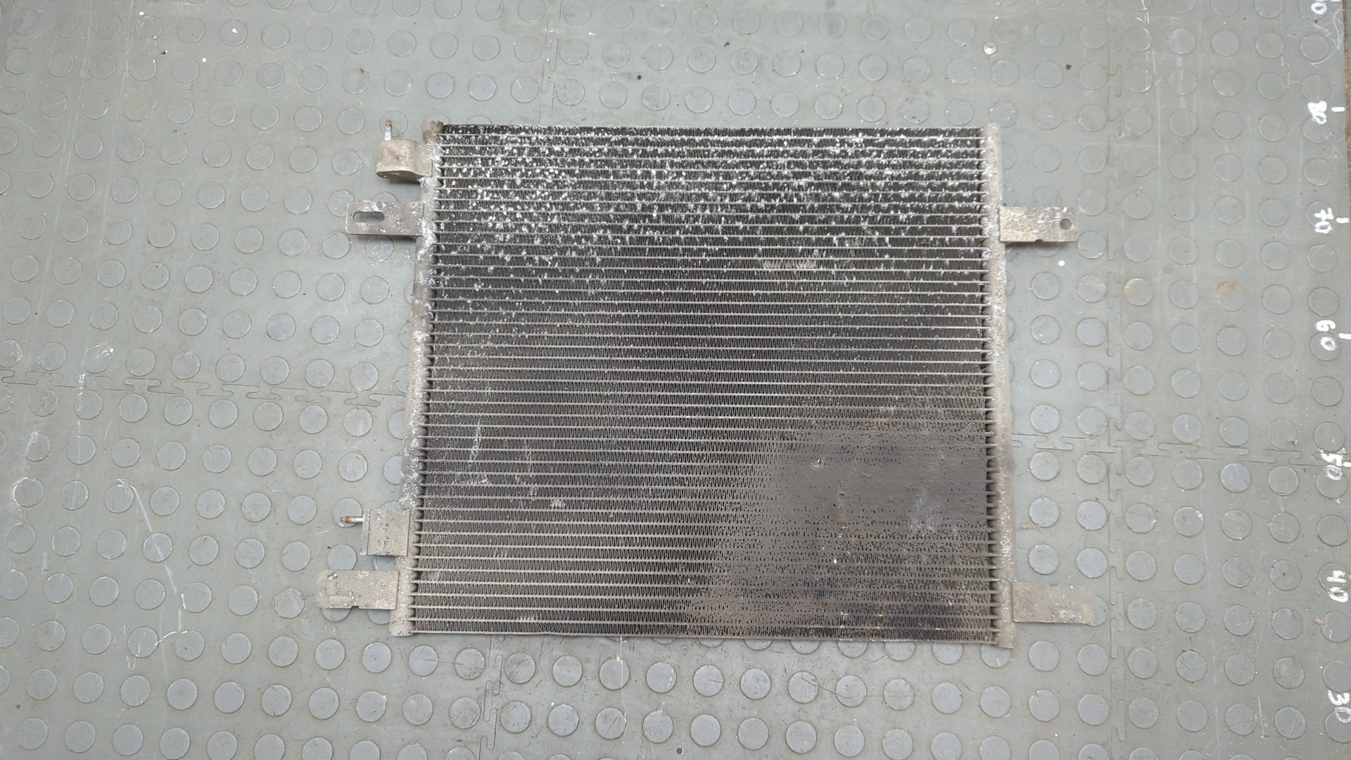 Радиатор кондиционера / конденсер