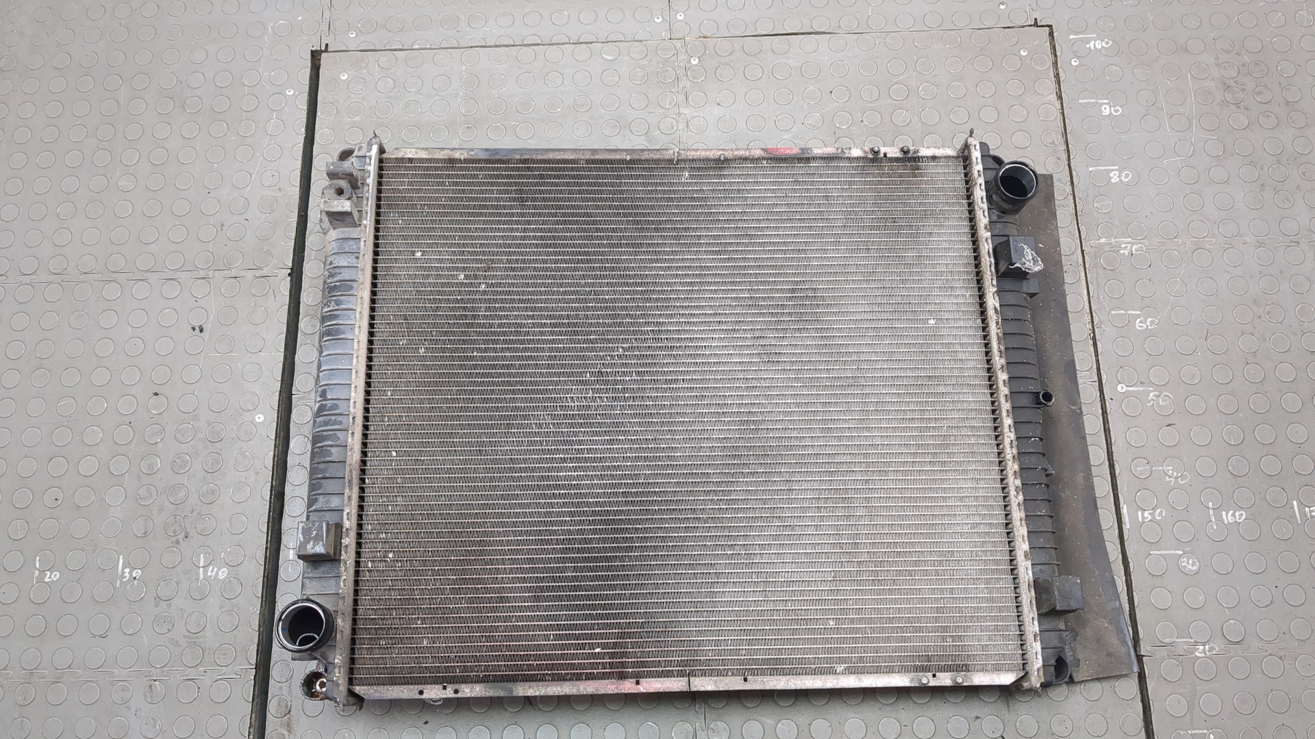 Радиатор охлаждения двигателя основной