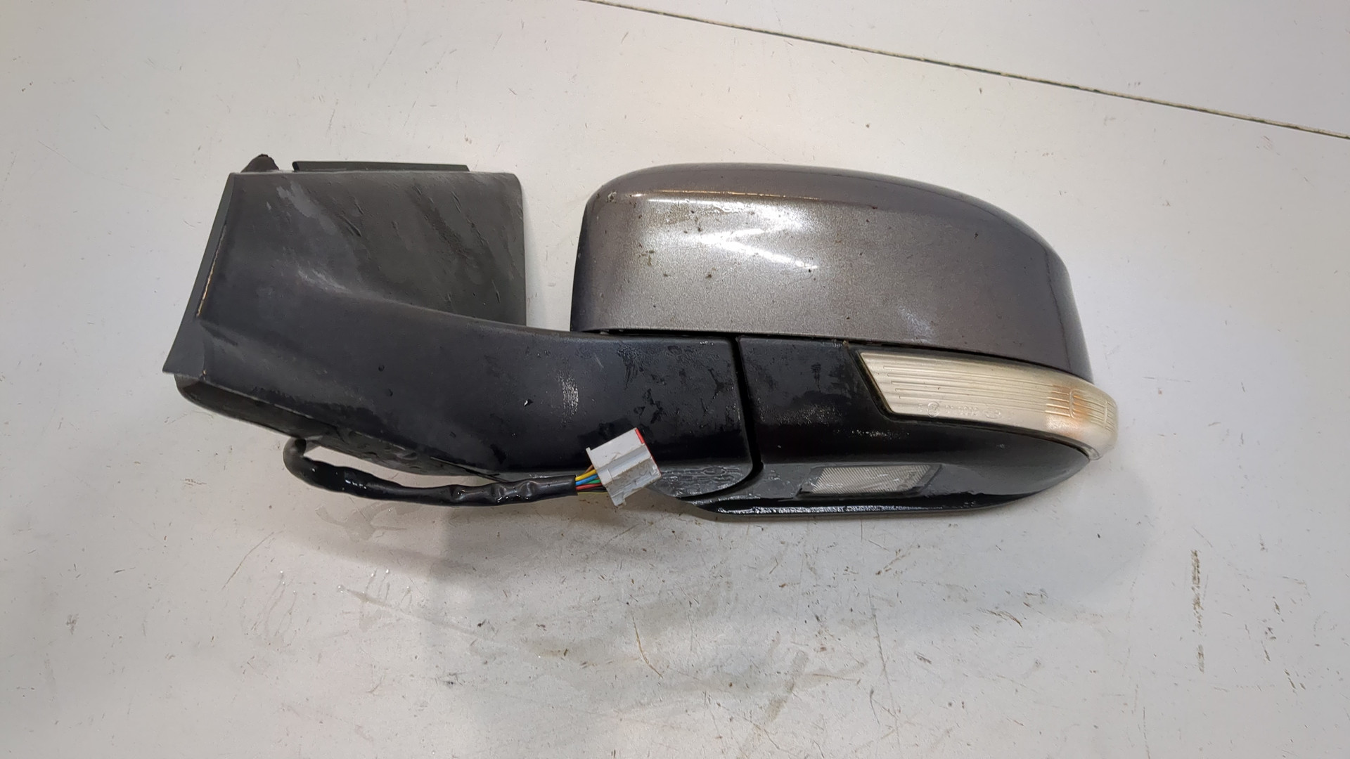 Зеркало левое электрическое