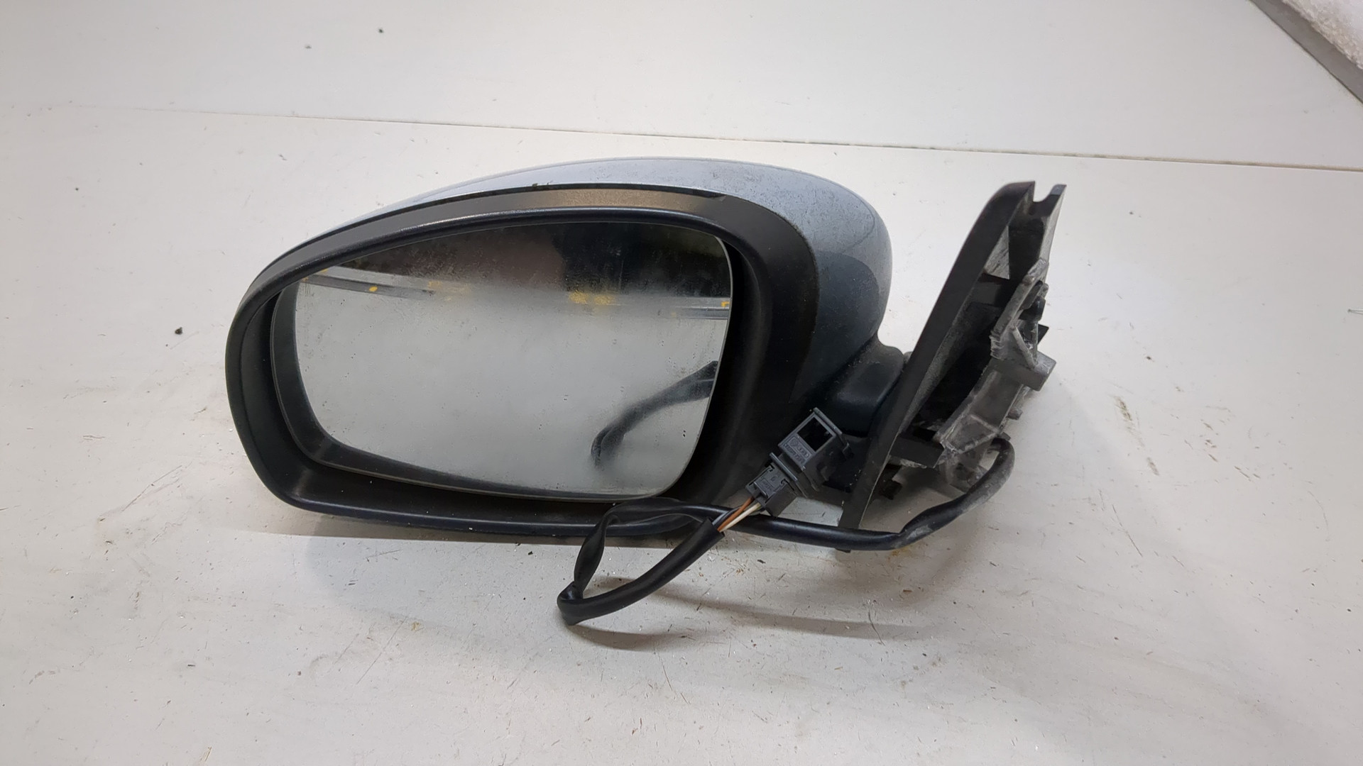 Зеркало левое электрическое