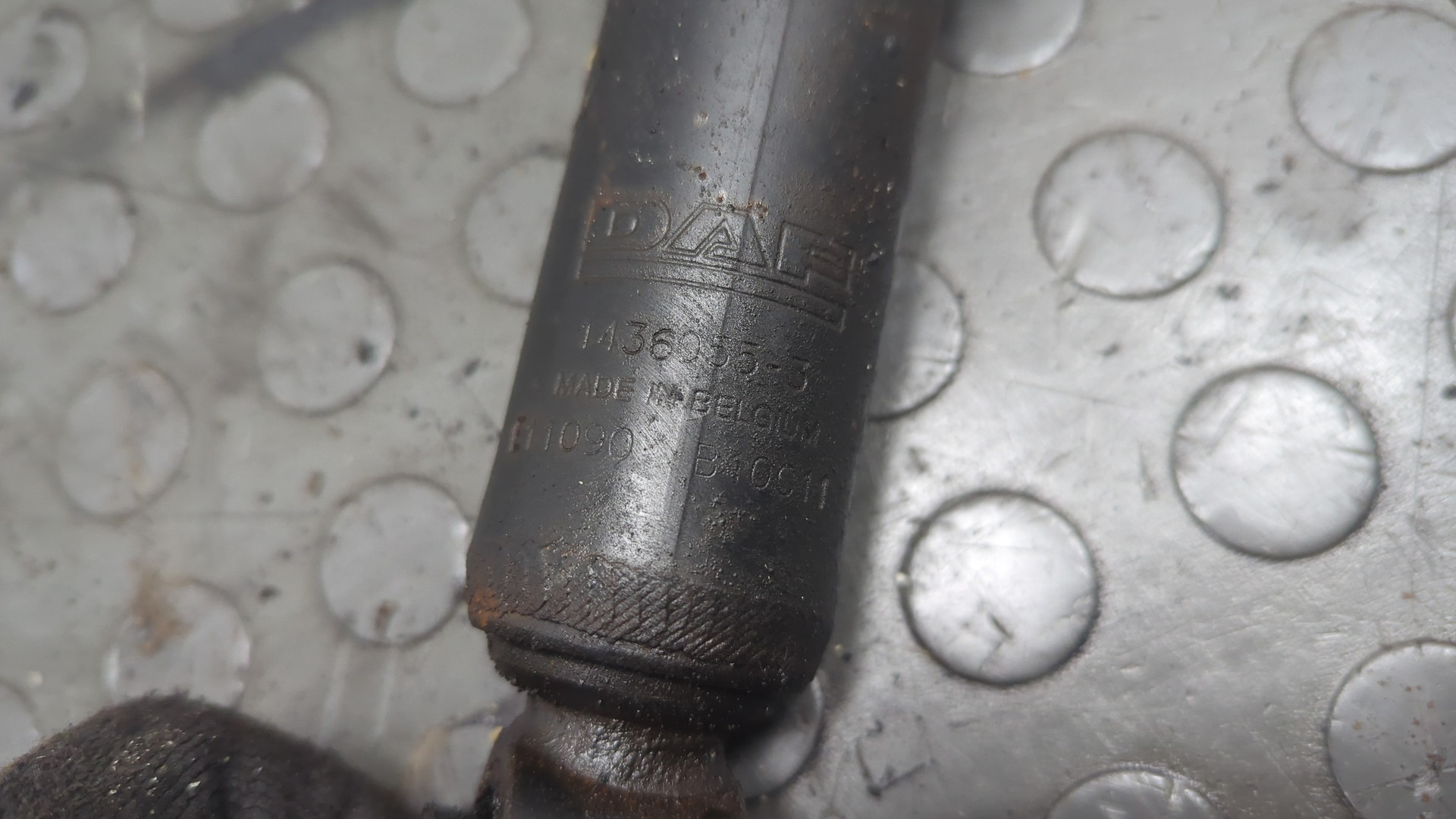 Амортизатор кабины