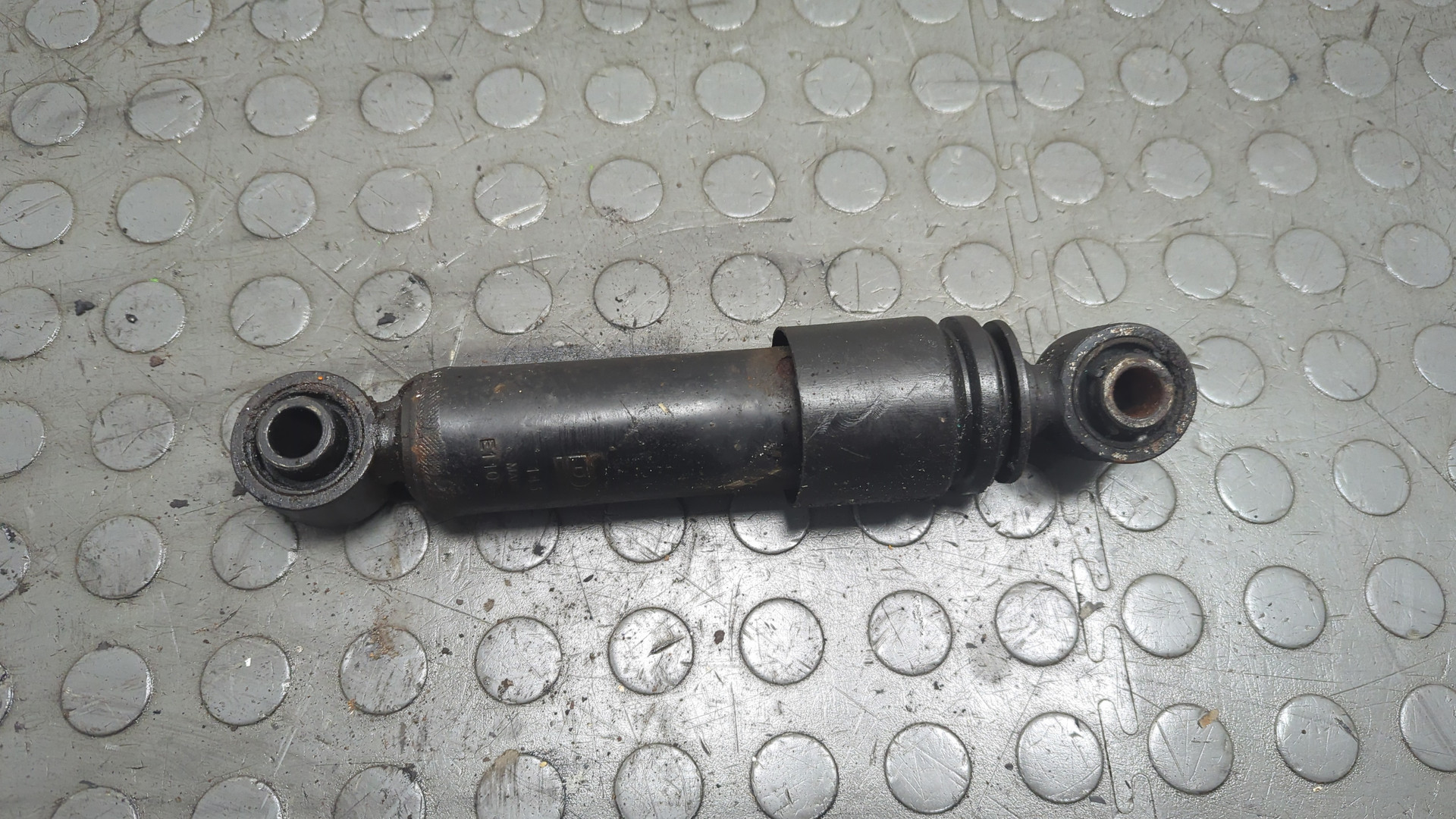 Амортизатор кабины