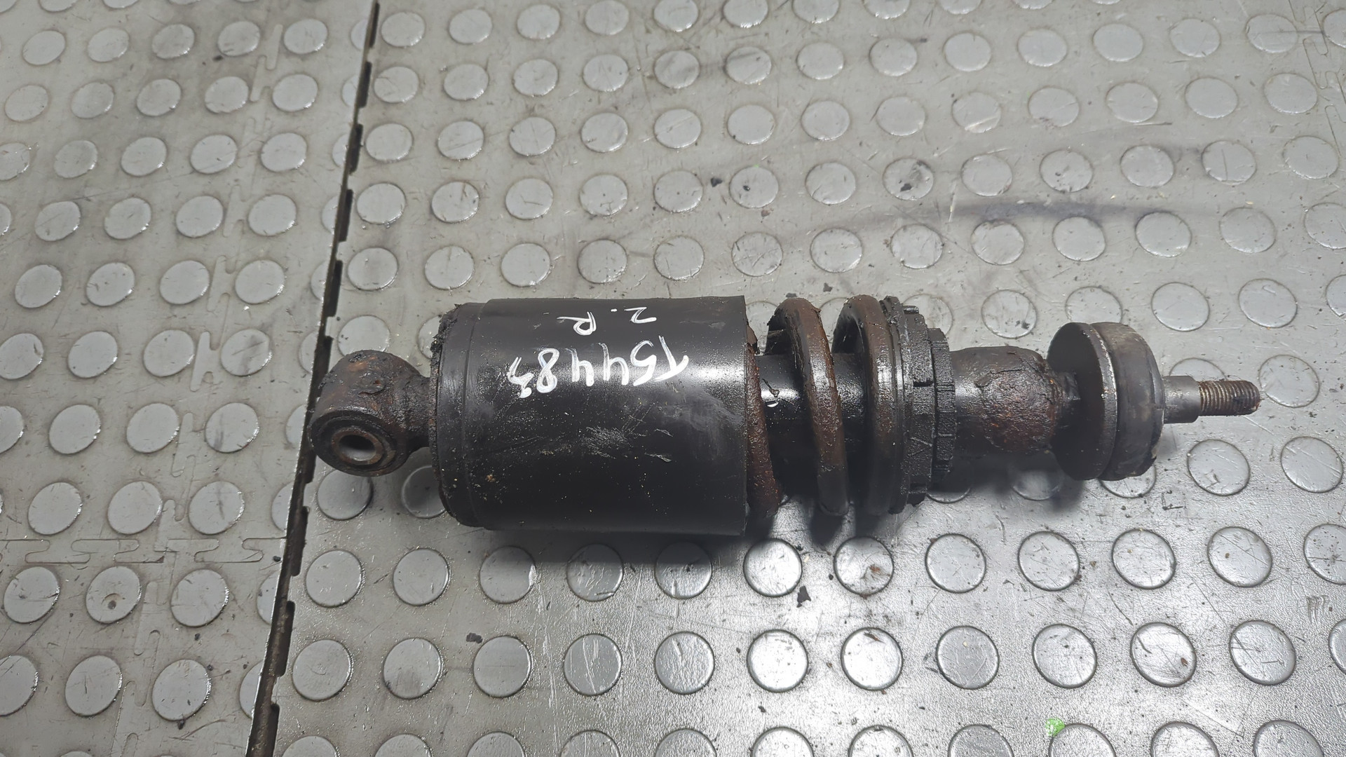 Амортизатор кабины