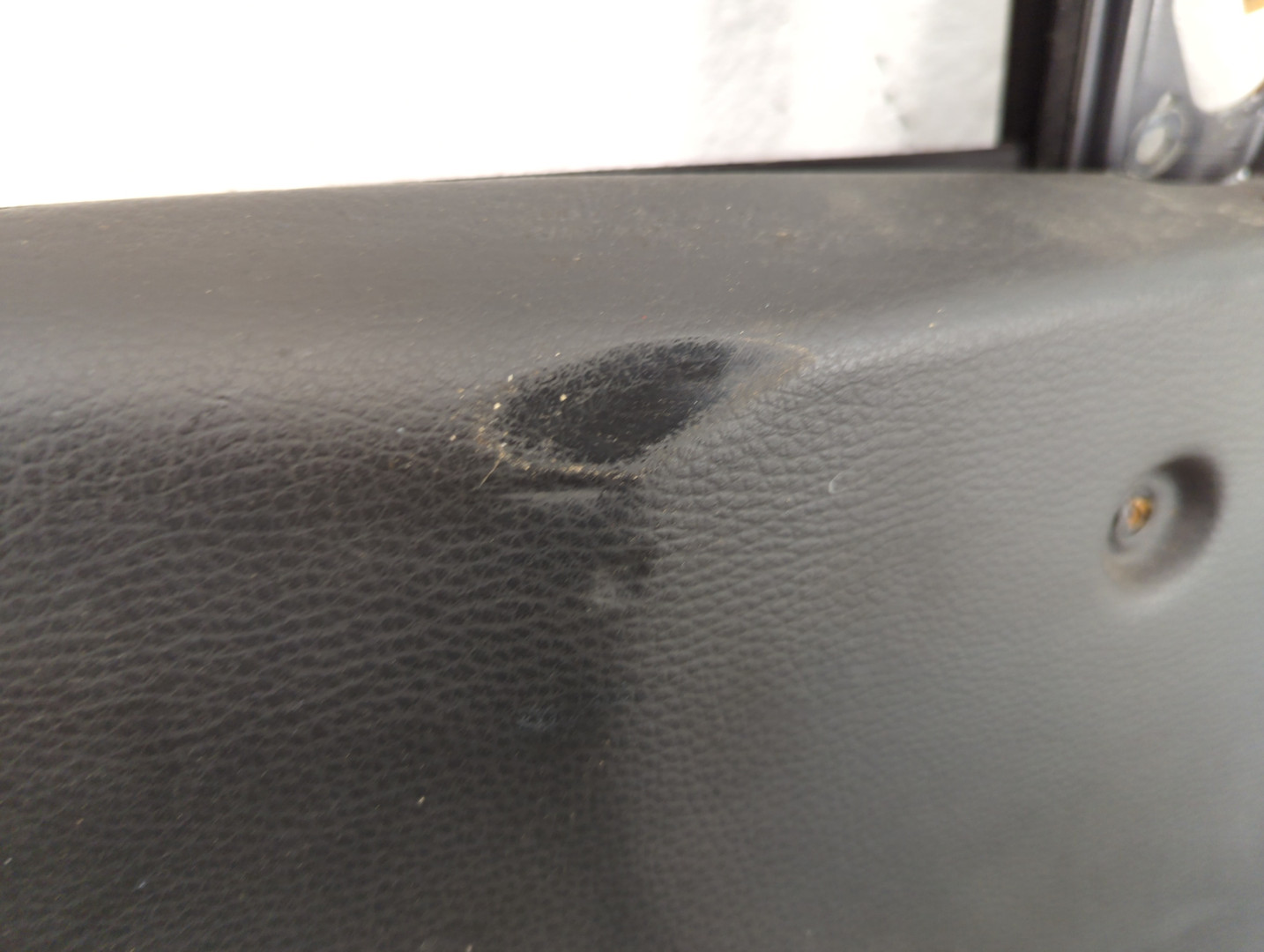 Дверь передняя левая