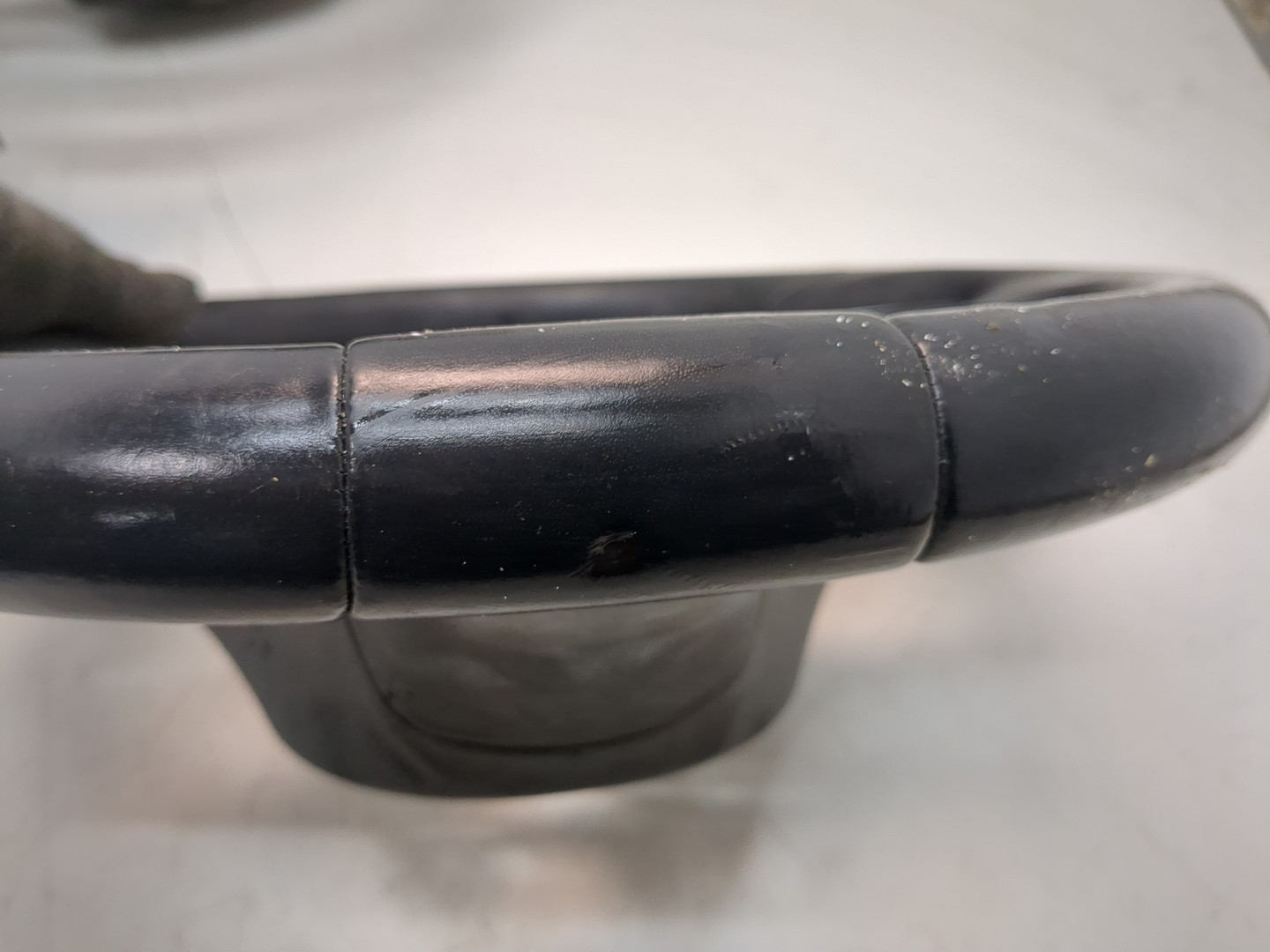 Рулевое колесо (руль)