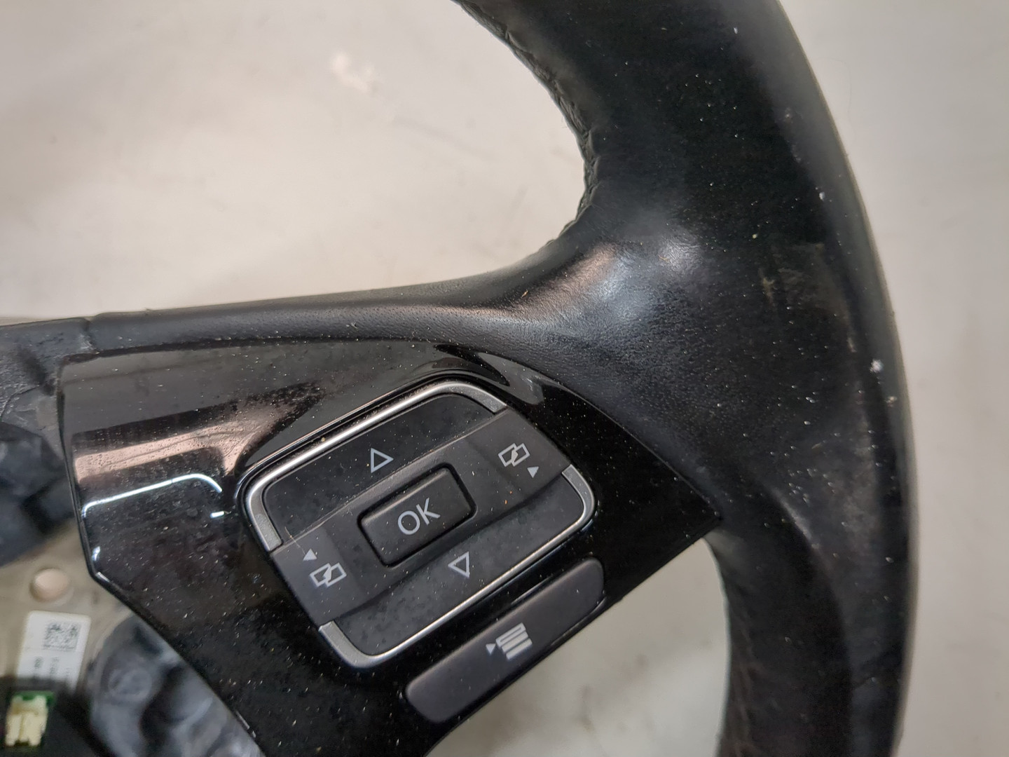 Рулевое колесо (руль)