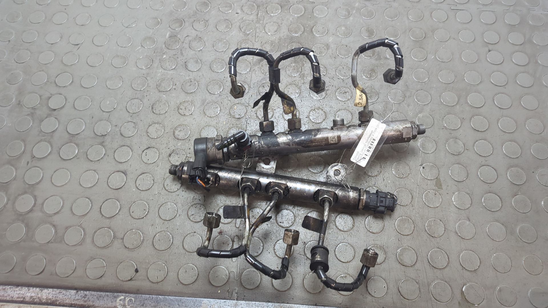 Рейка топливная (рампа)