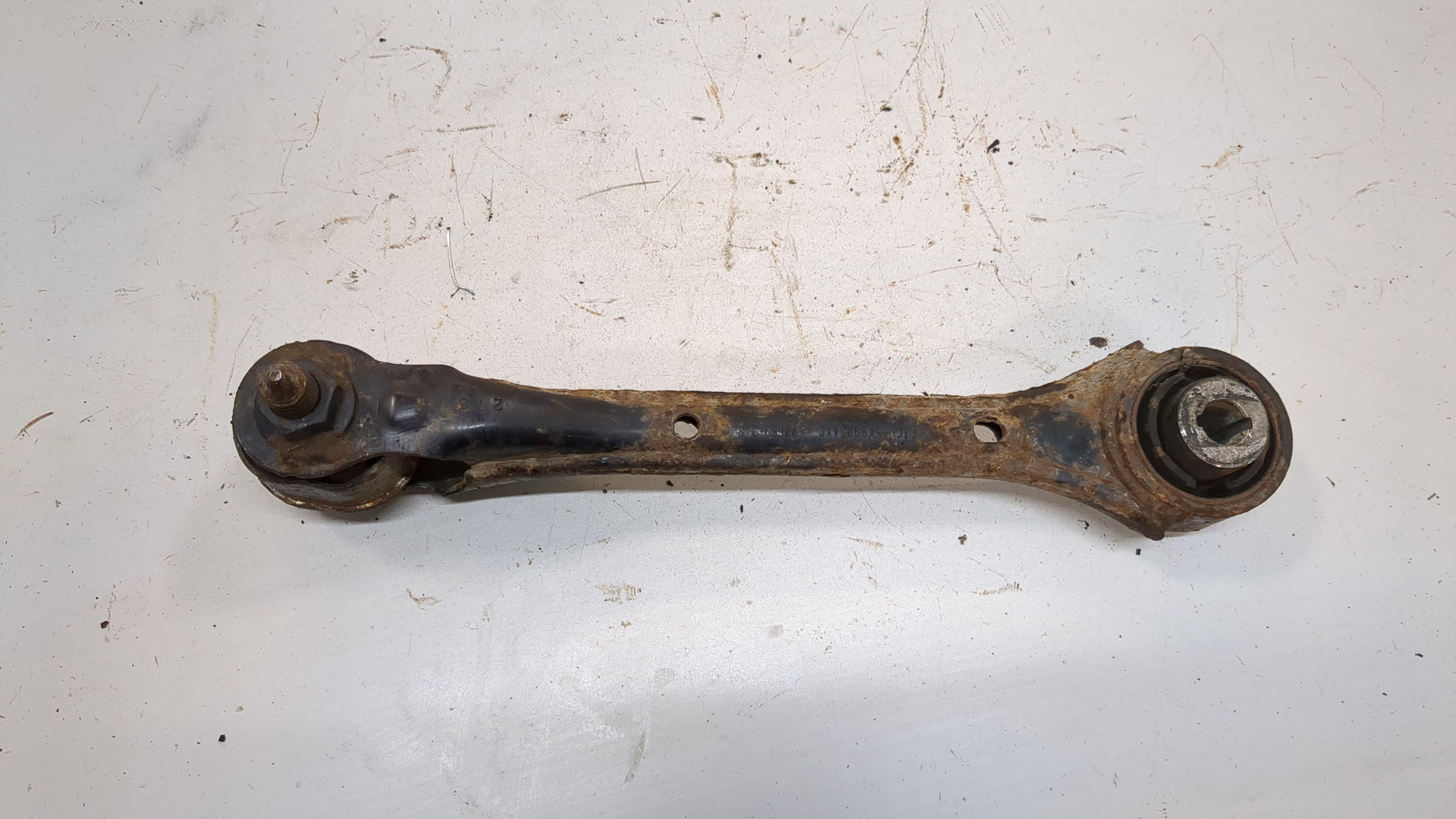 Рычаг задний