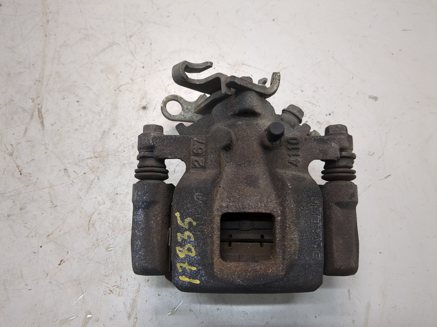 Суппорт задний правый