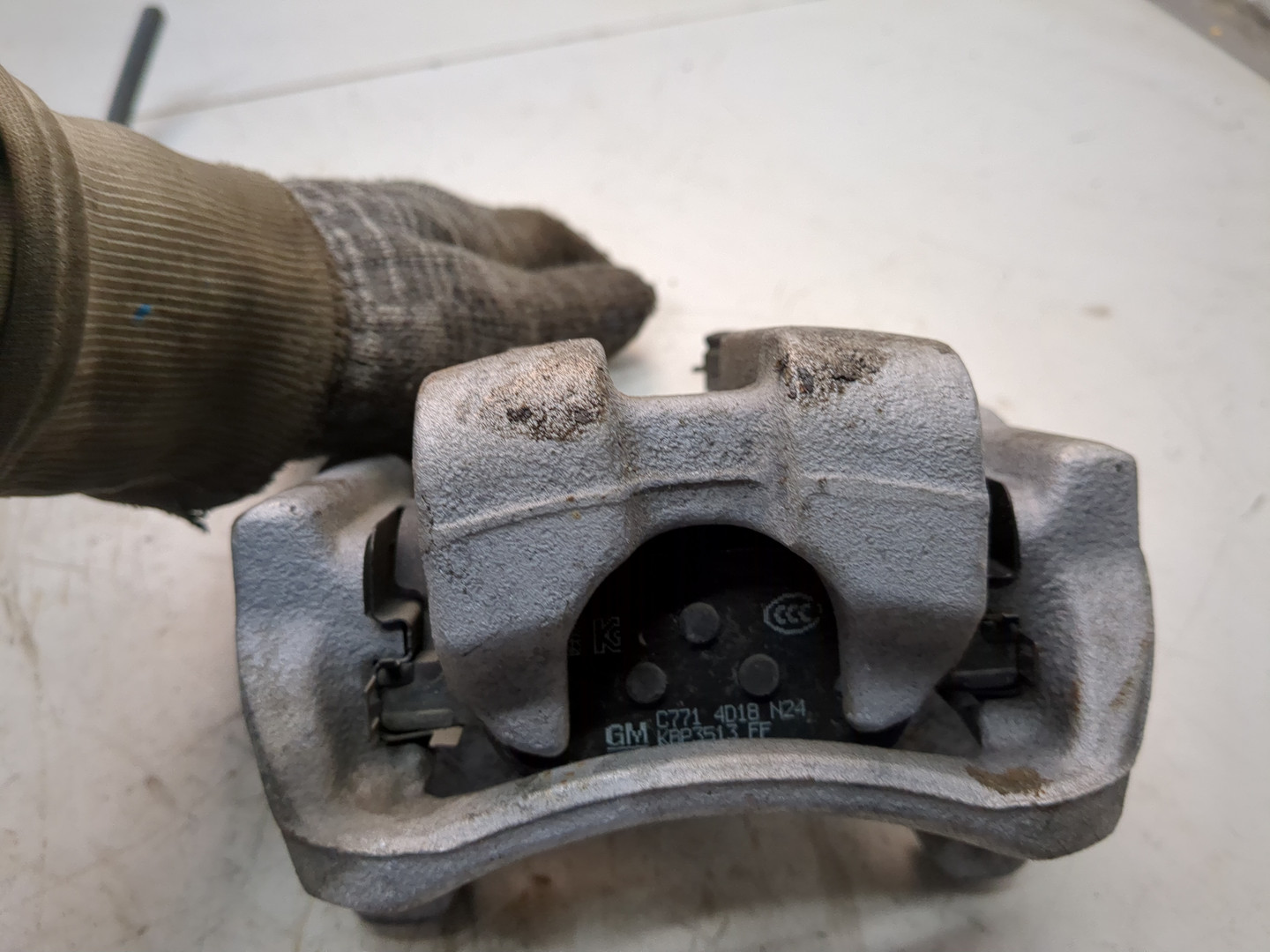 Суппорт задний правый