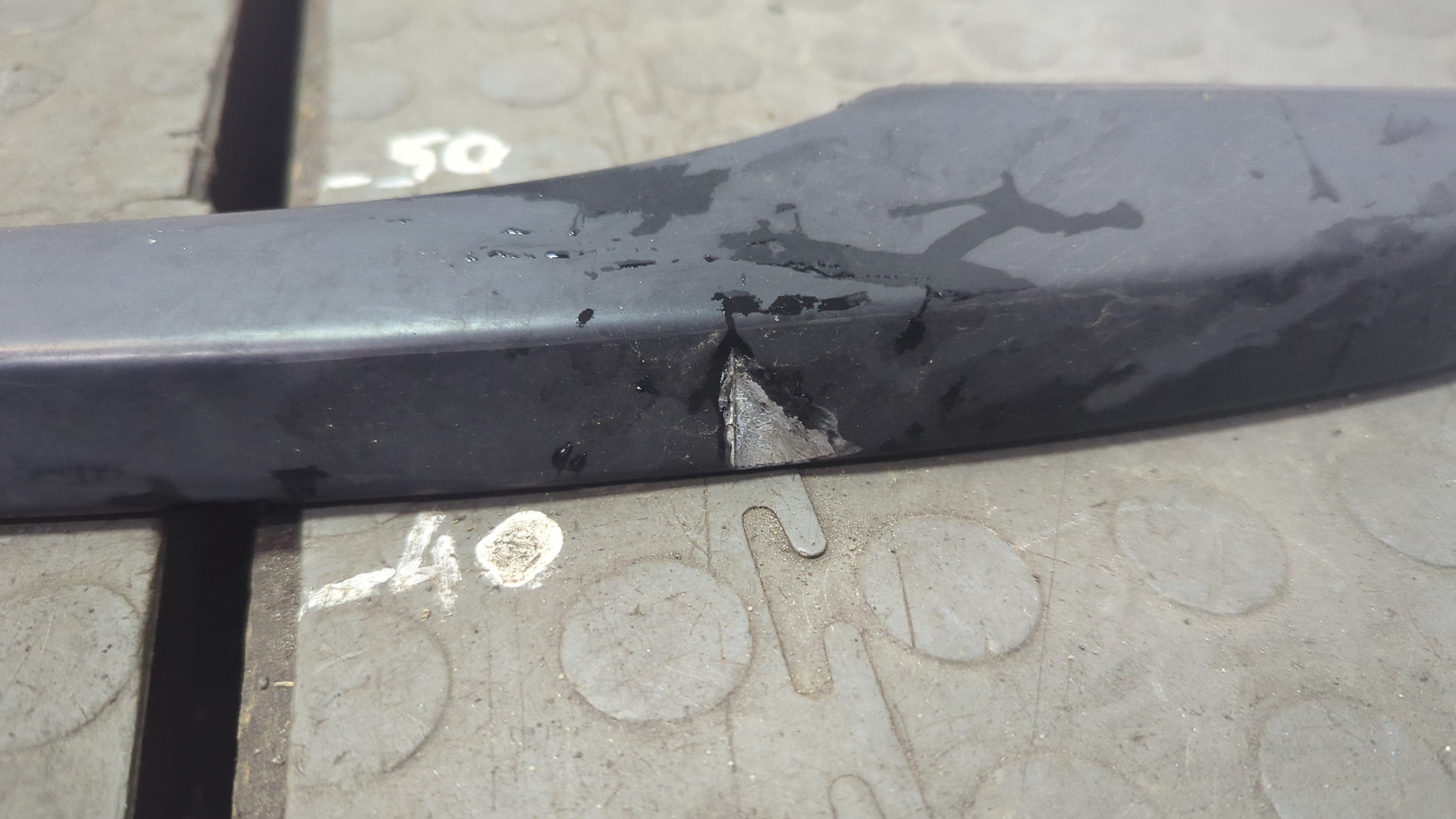 Рейлинги (релинг) к-кт (планки на крышу)