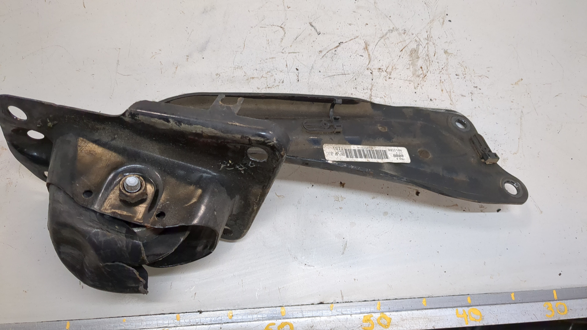 Рычаг задний левый