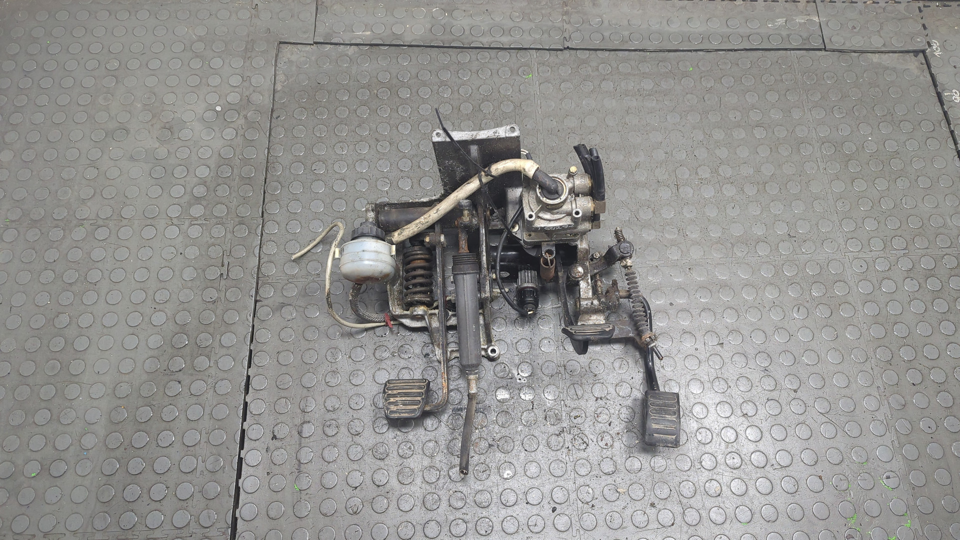 Блок педалей