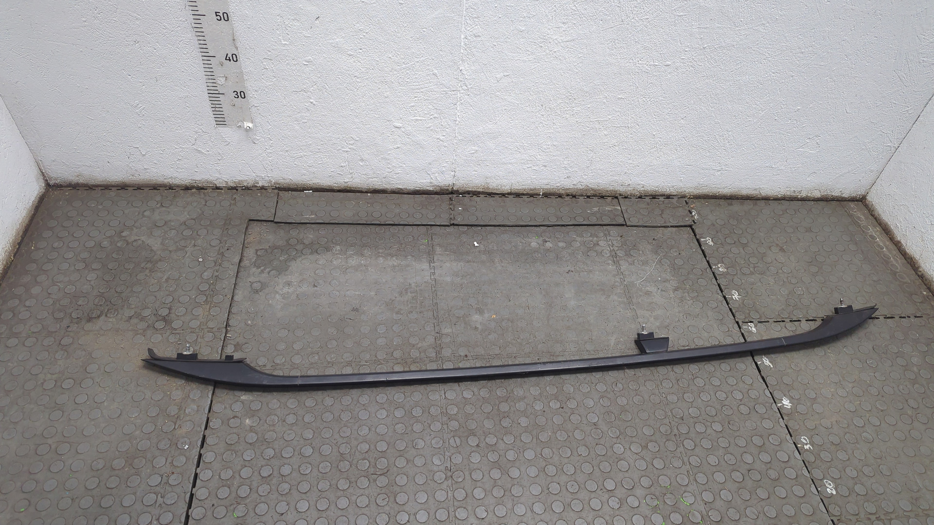 Рейлинг (релинг) левый (планка на крышу)