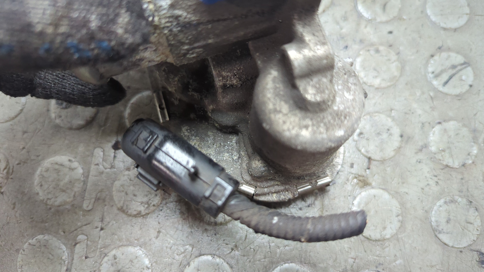 Заслонка дроссельная электрическая