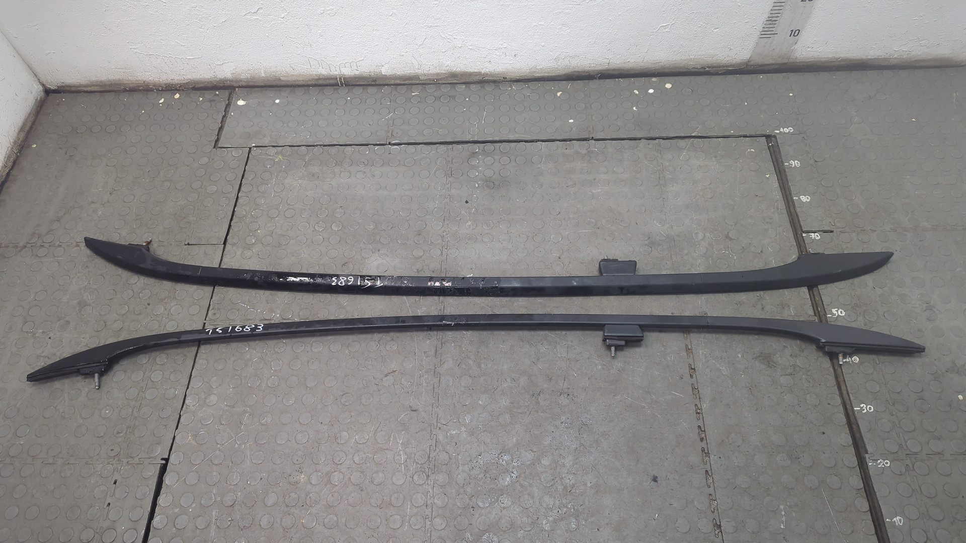 Рейлинги (релинг) к-кт (планки на крышу)