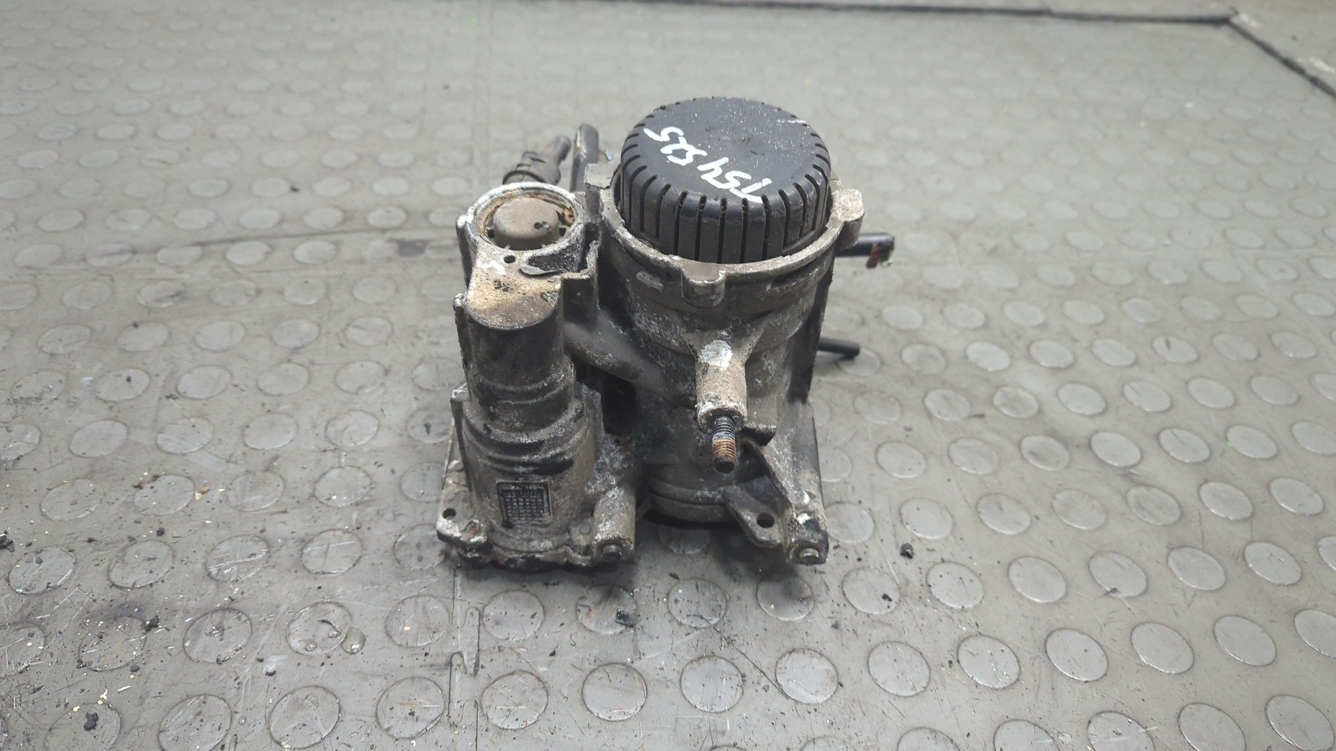 Кран управления тормозами прицепа