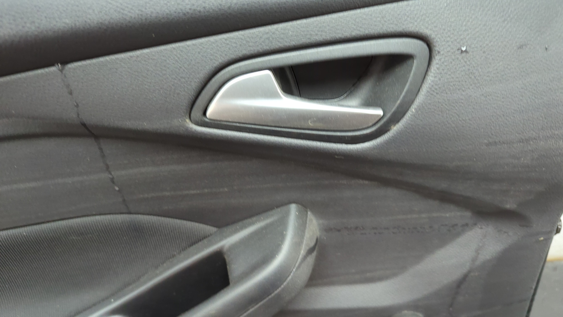 Дверь задняя левая