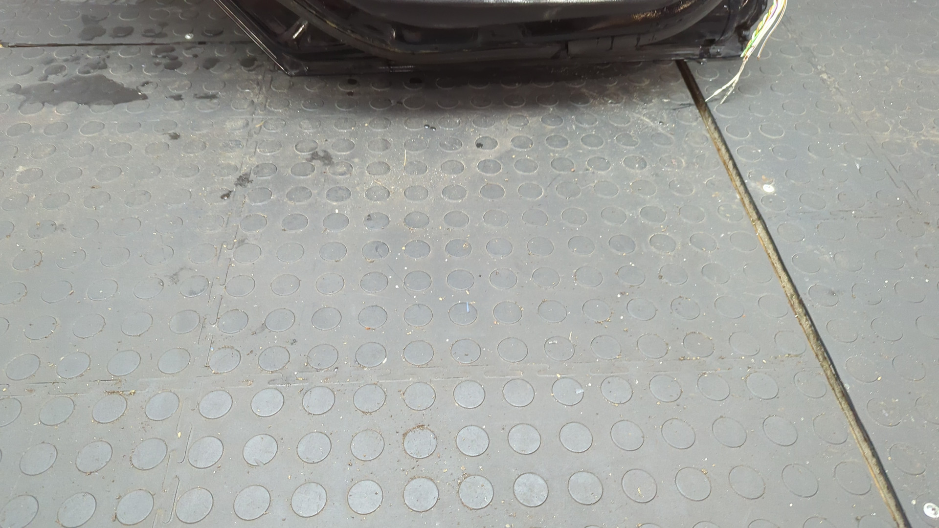 Дверь задняя левая