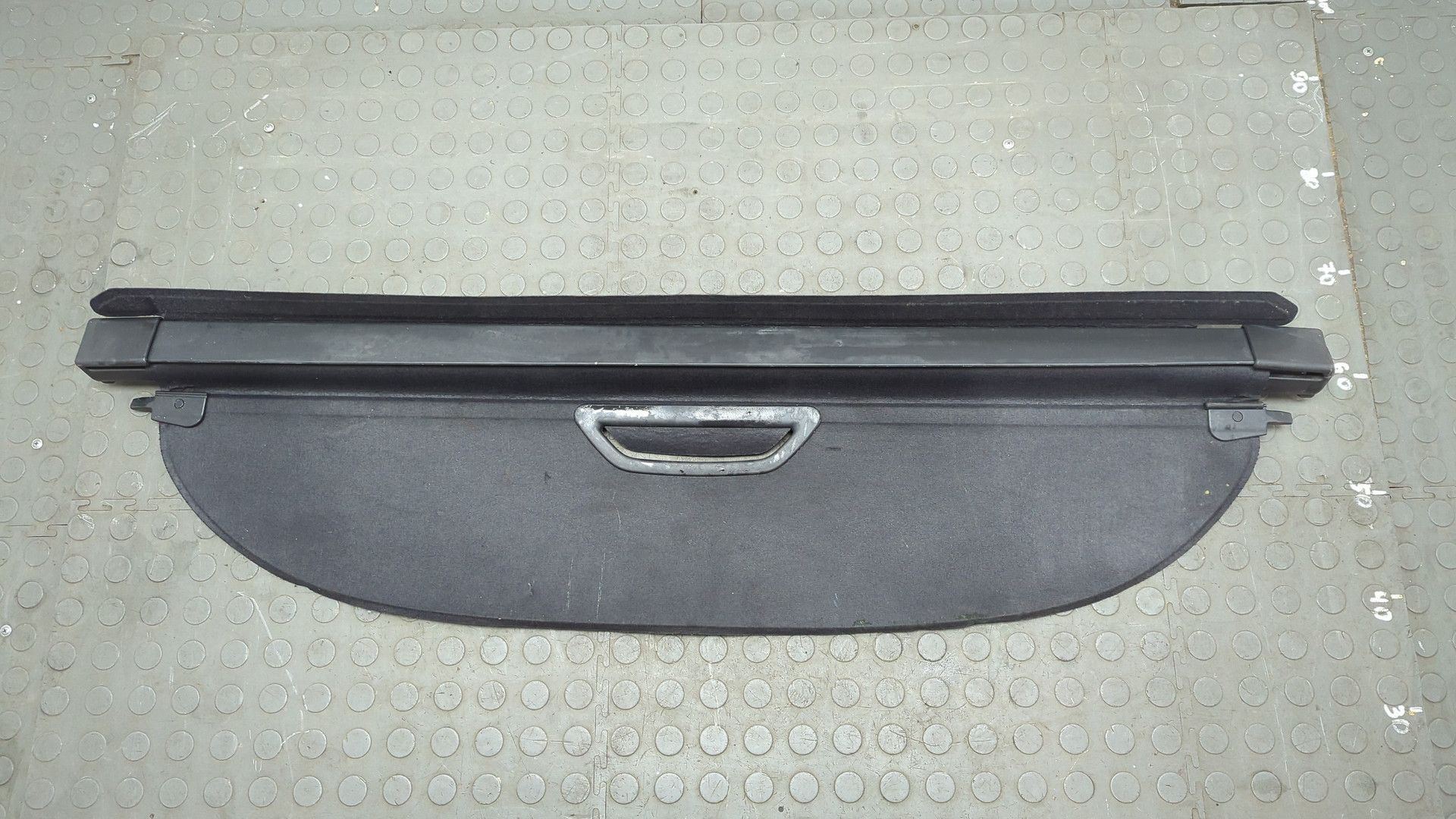 Шторка багажника