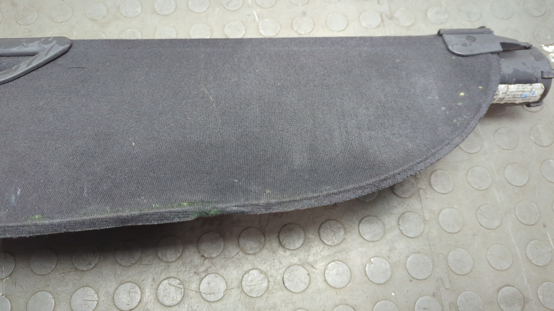 Шторка багажника