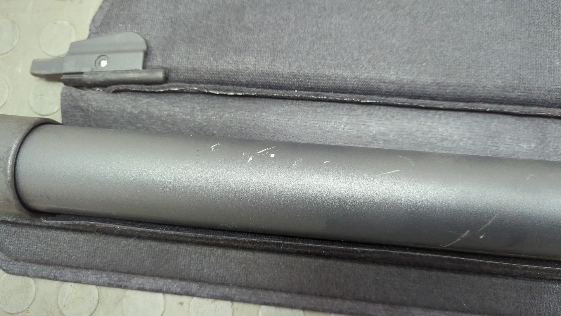 Шторка багажника