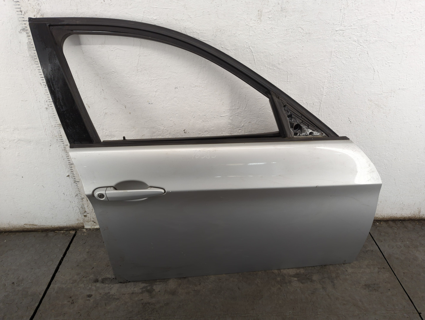 Дверь передняя правая