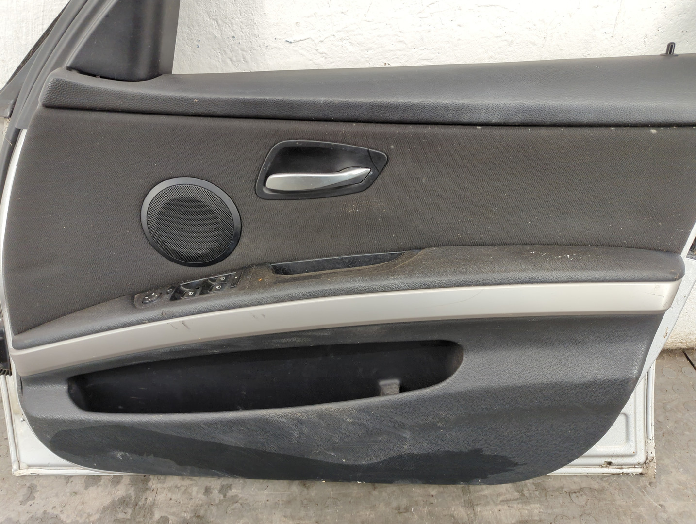 Дверь передняя правая