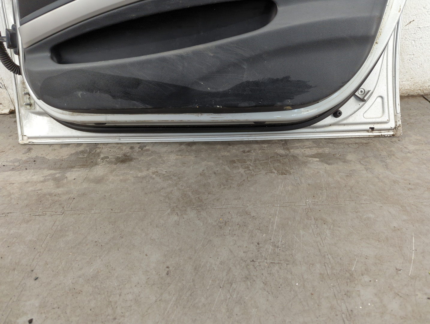 Дверь передняя правая