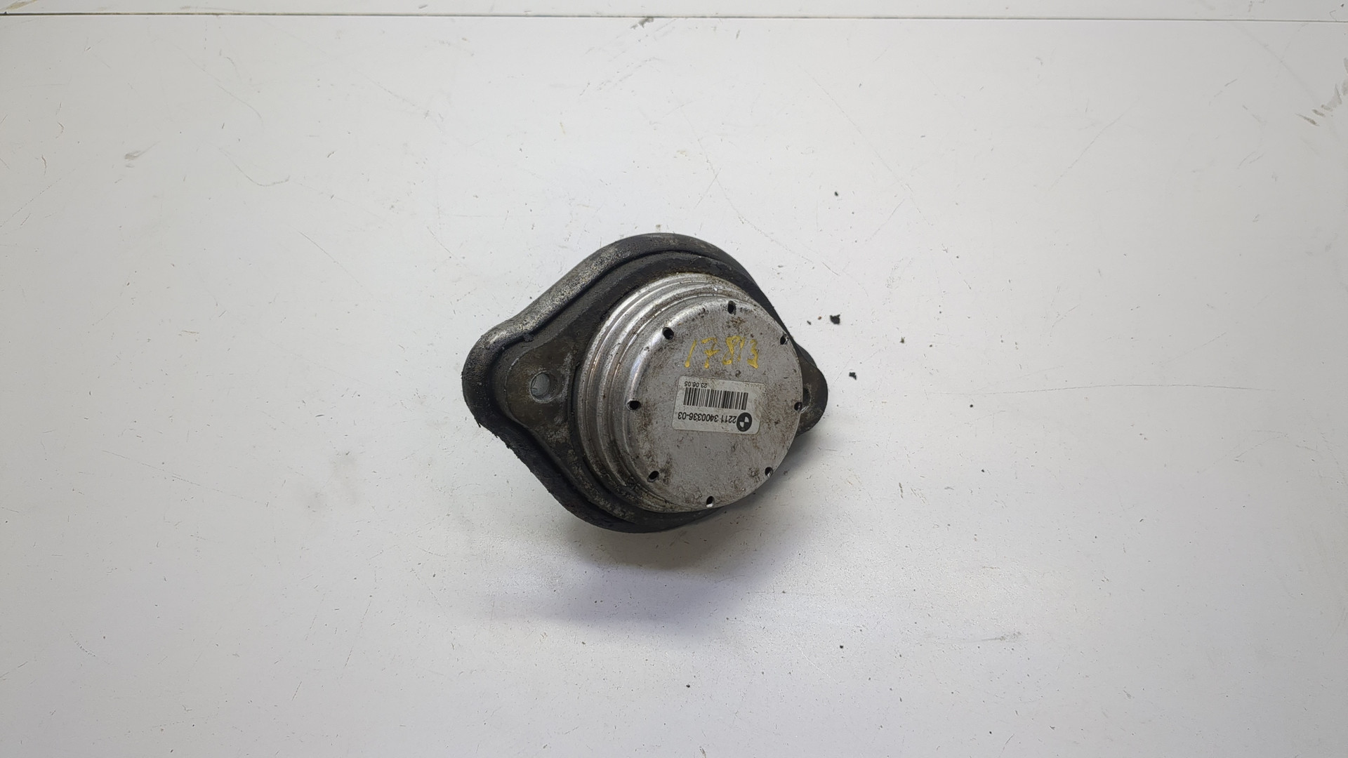 Опора двигателя