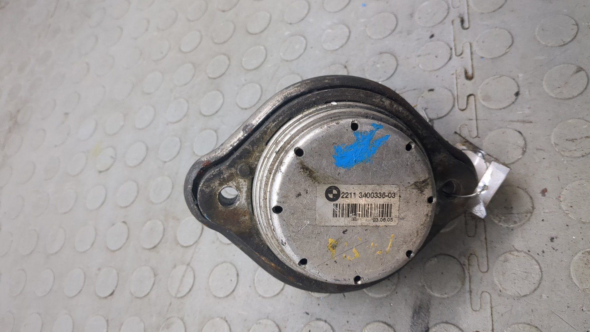 Опора двигателя