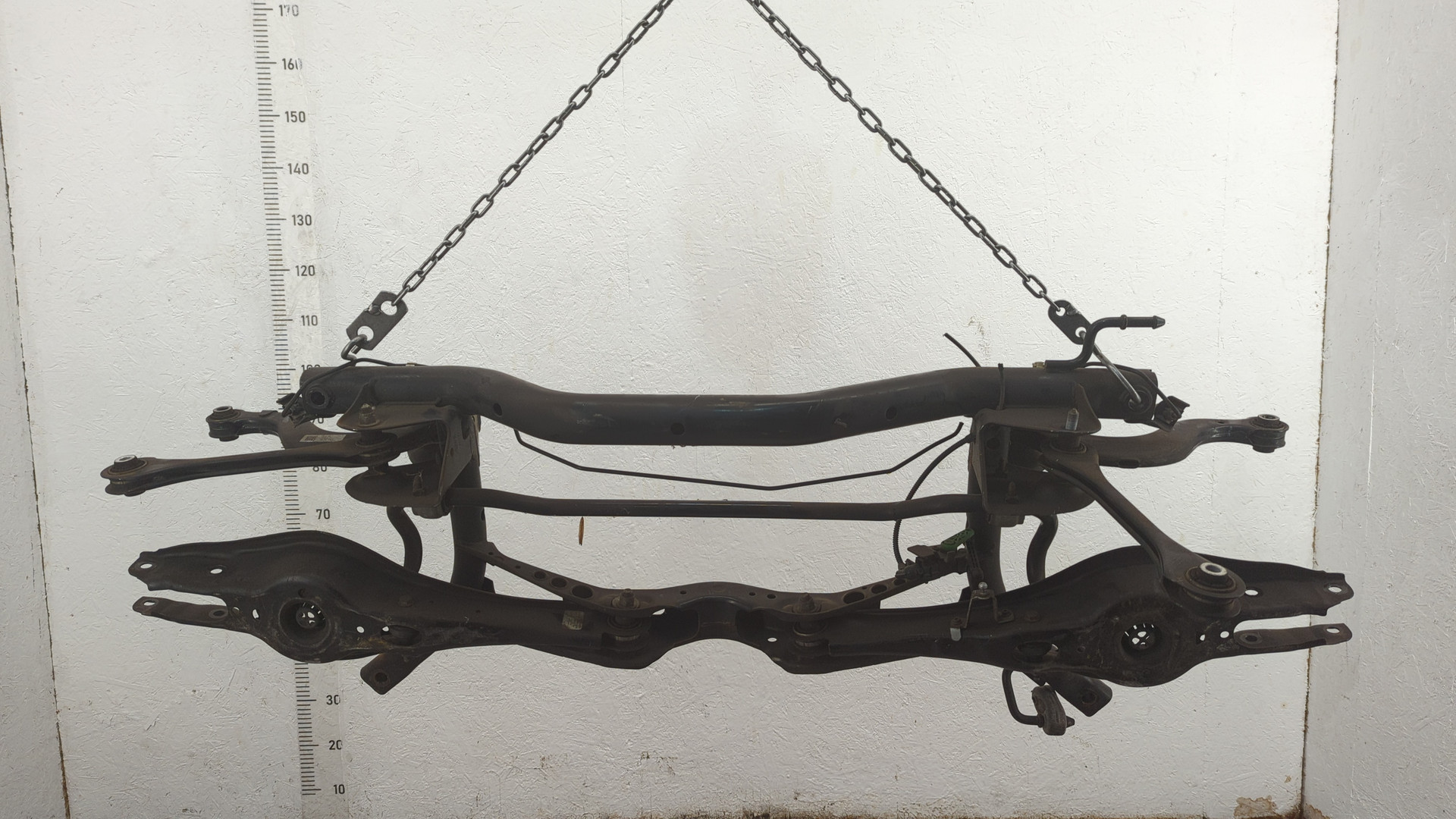 Балка задняя