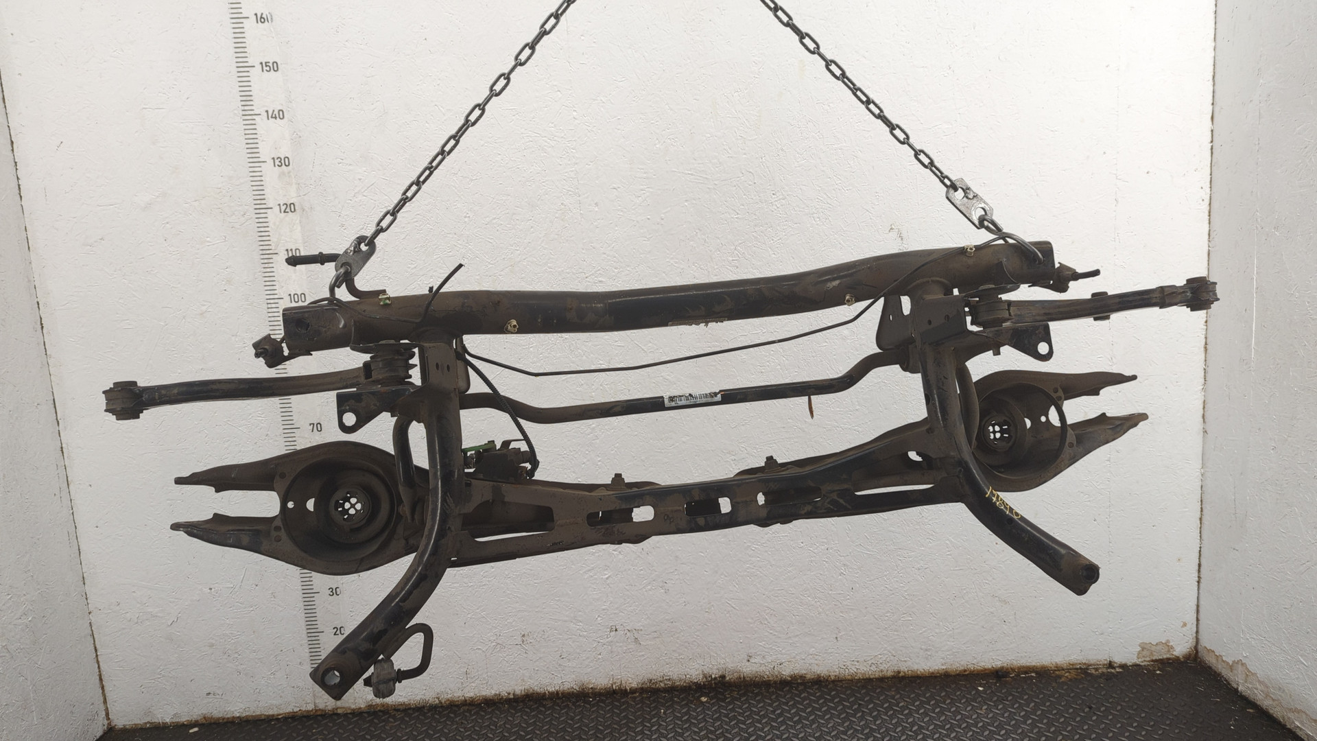 Балка задняя