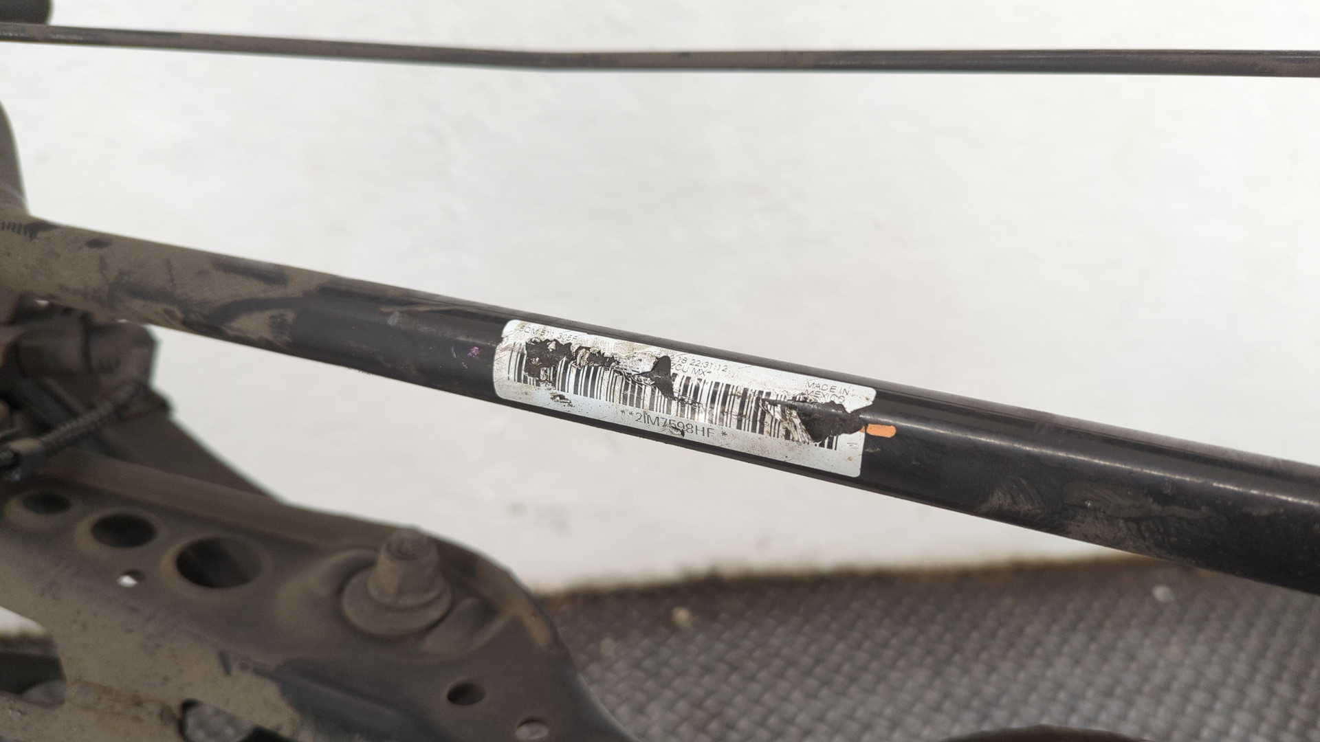 Балка задняя