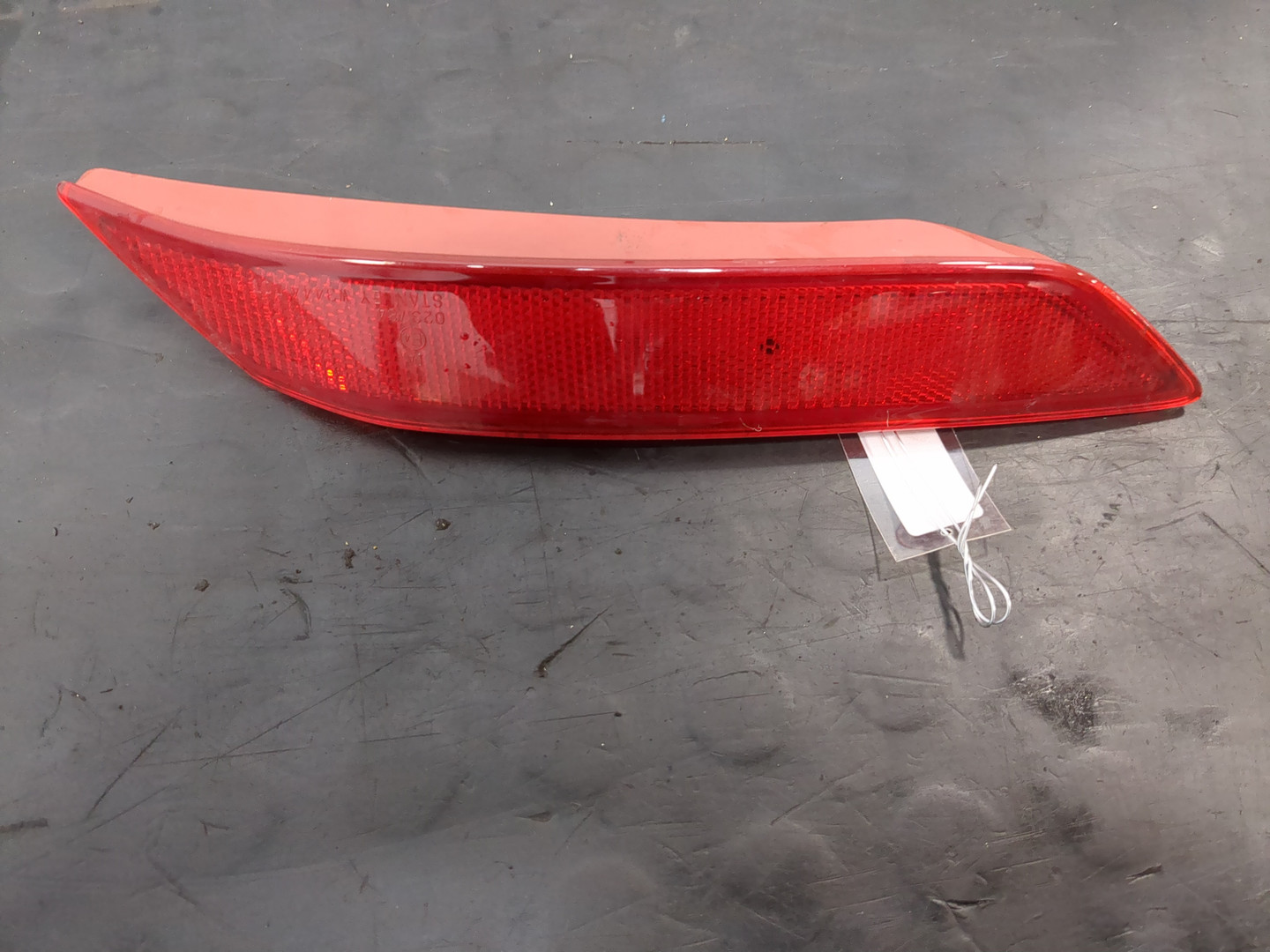 Отражатель в бампер задний правый