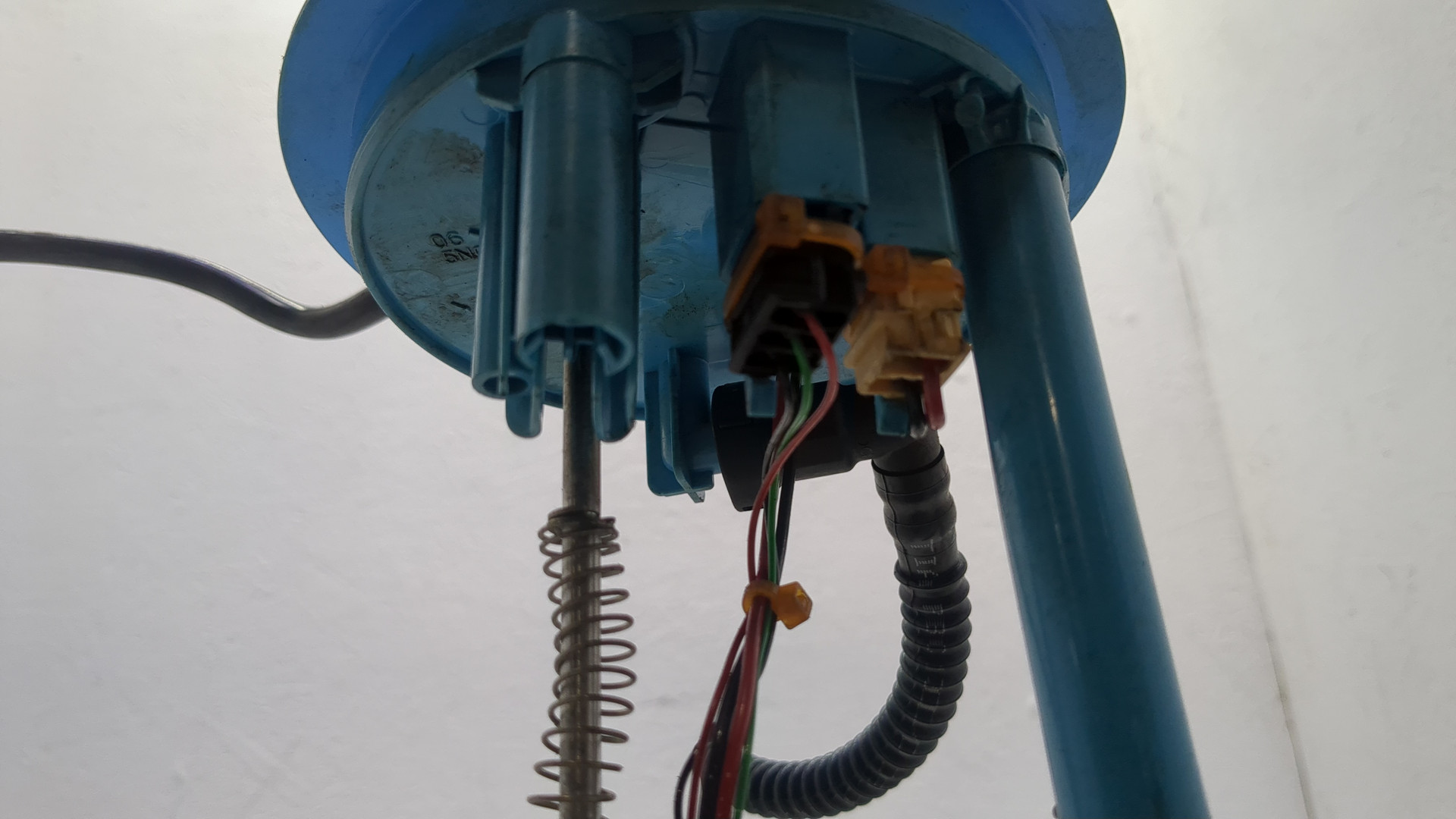 Насос топливный электрический