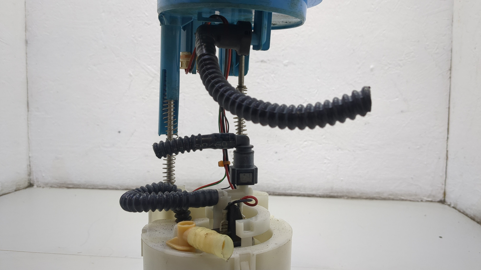 Насос топливный электрический