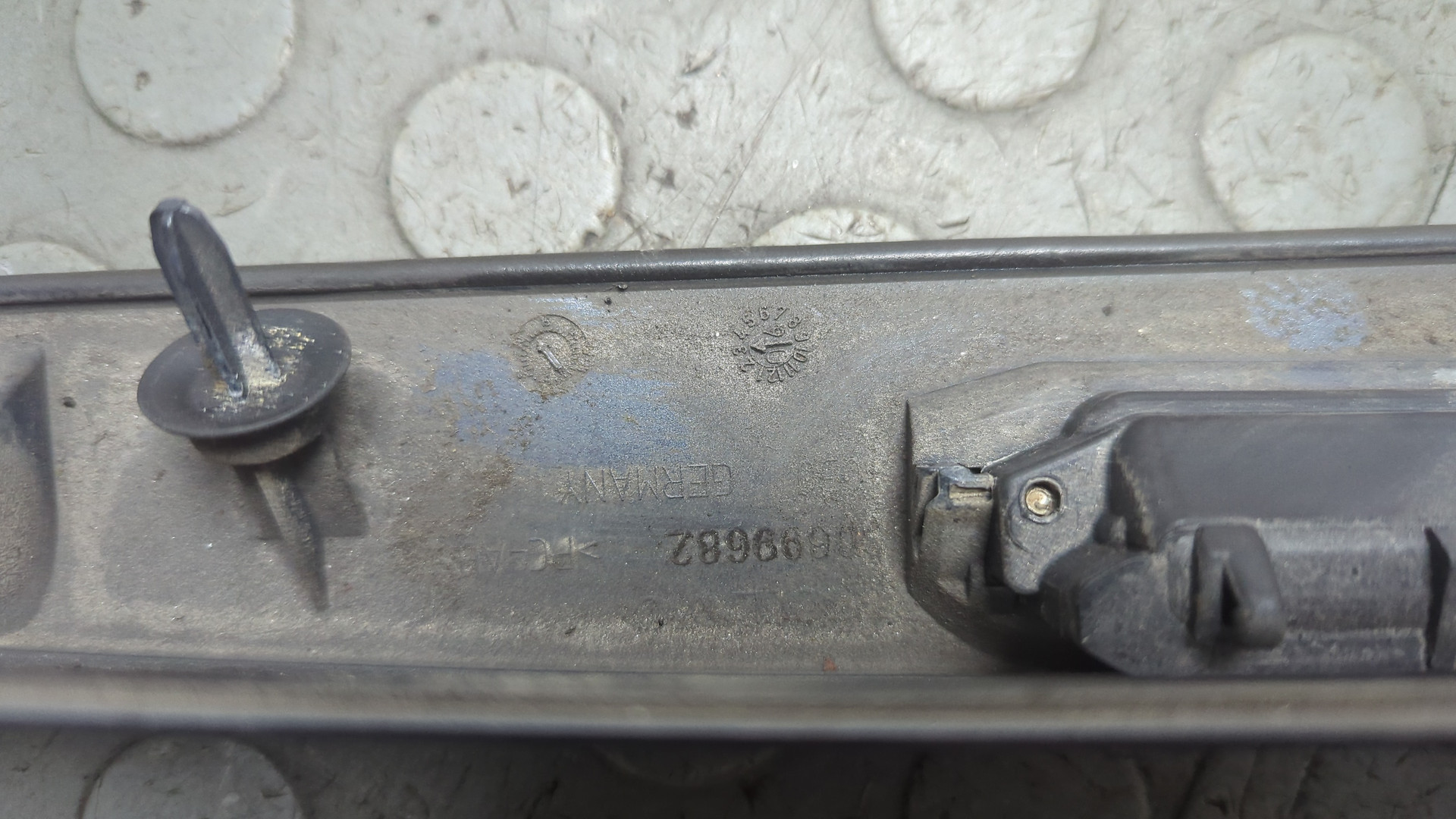 Фонарь подсветки номера