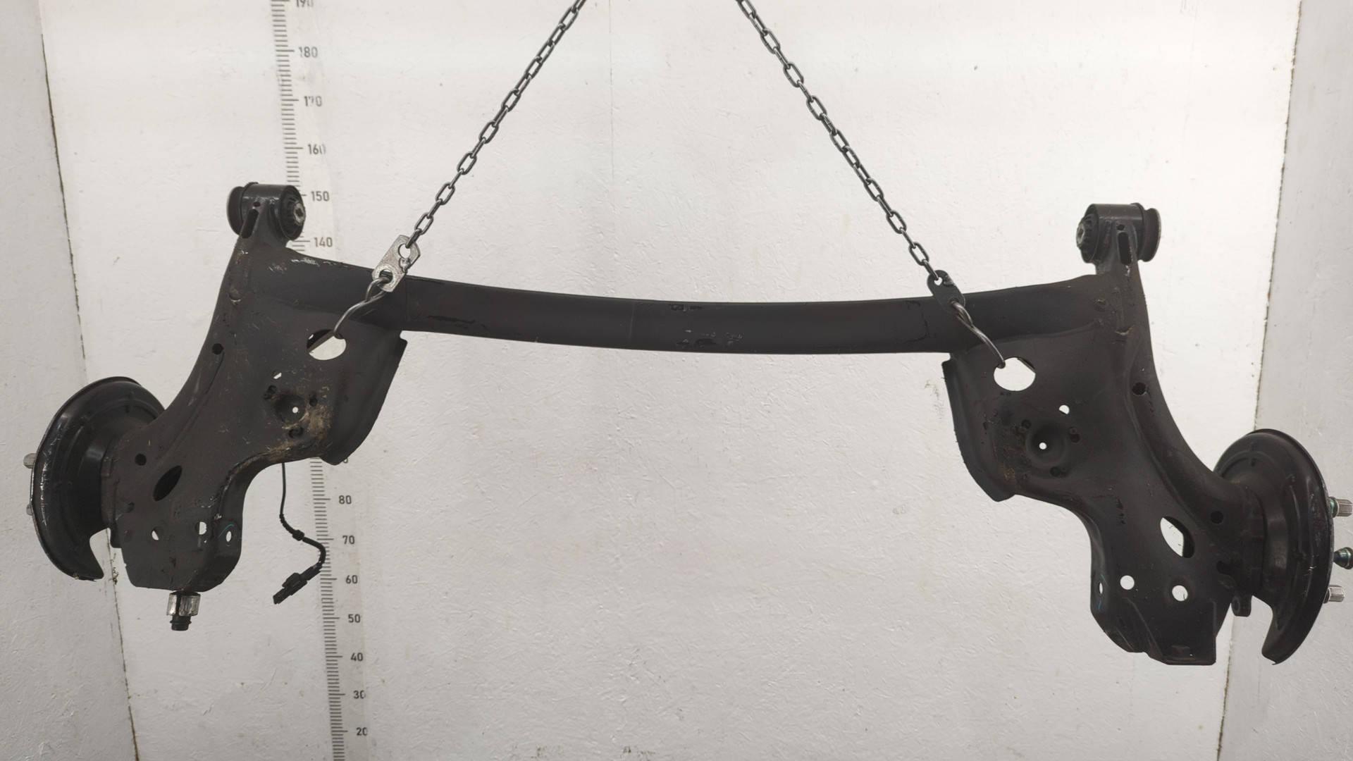 Балка задняя