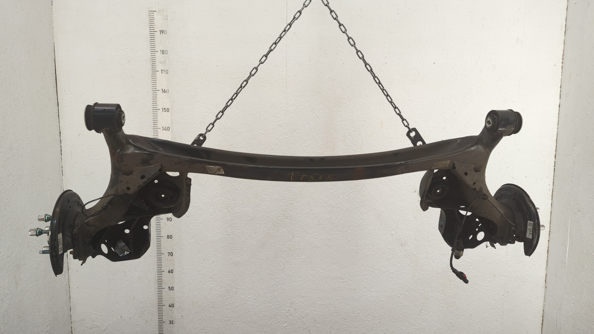 Балка задняя