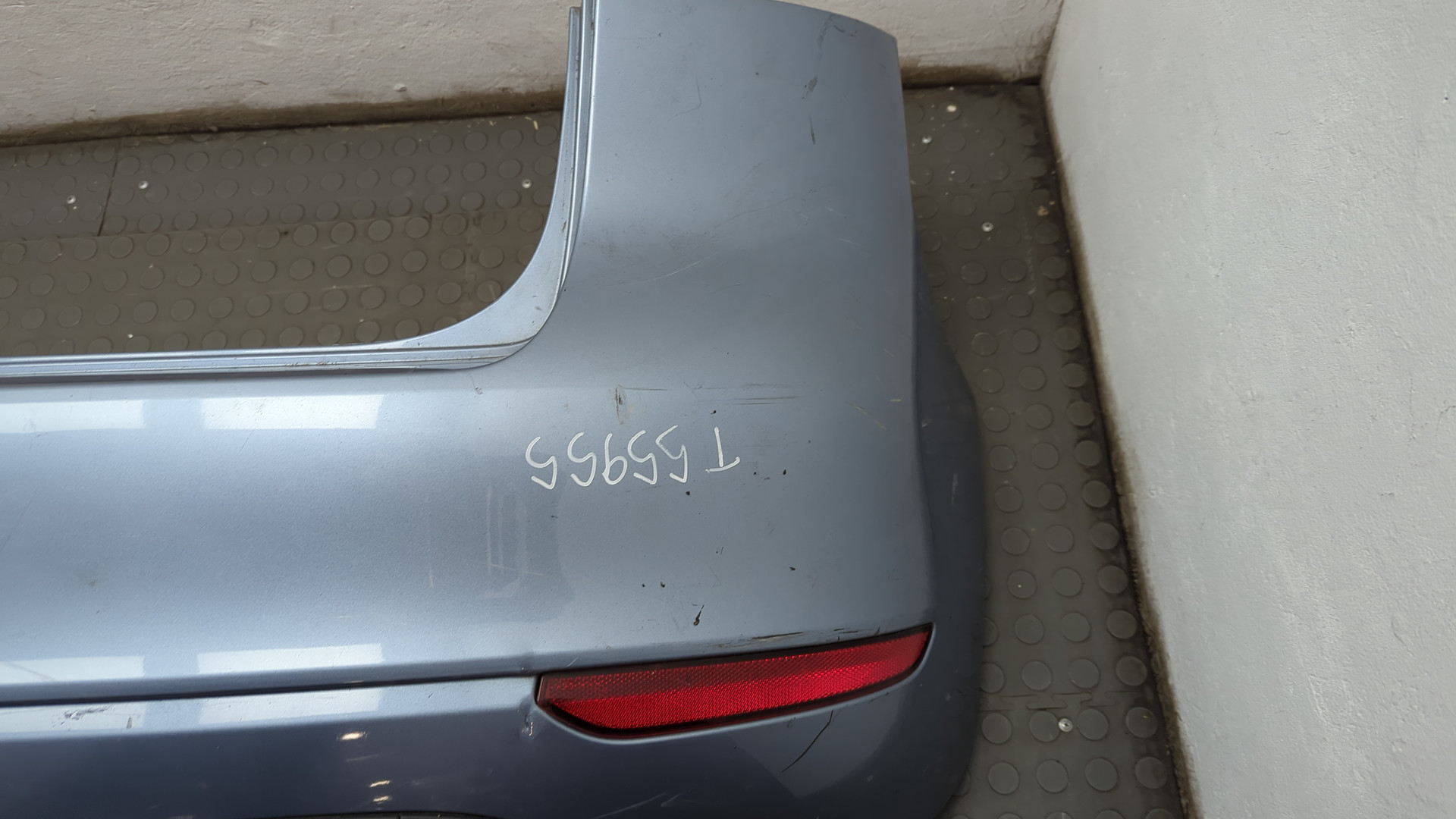 Бампер задний