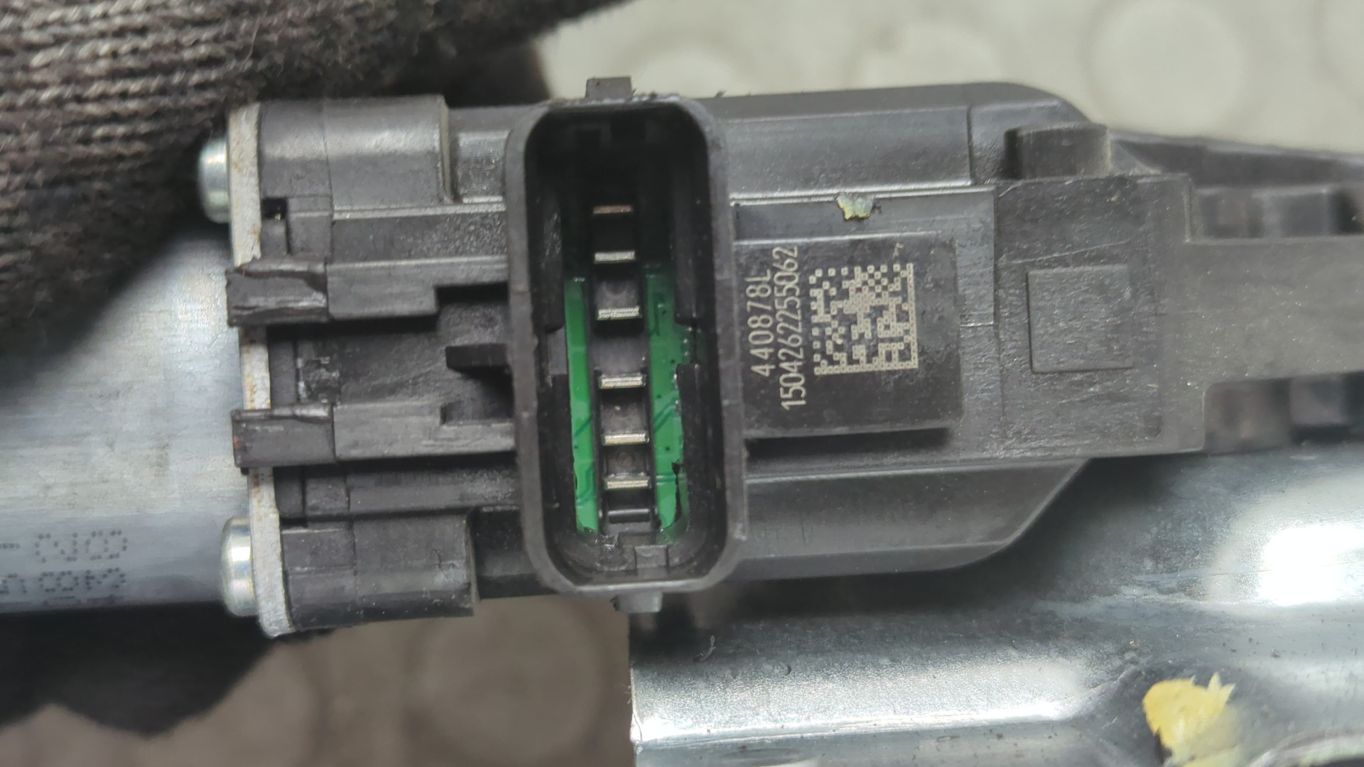 Стеклоподъемник электр. передний правый