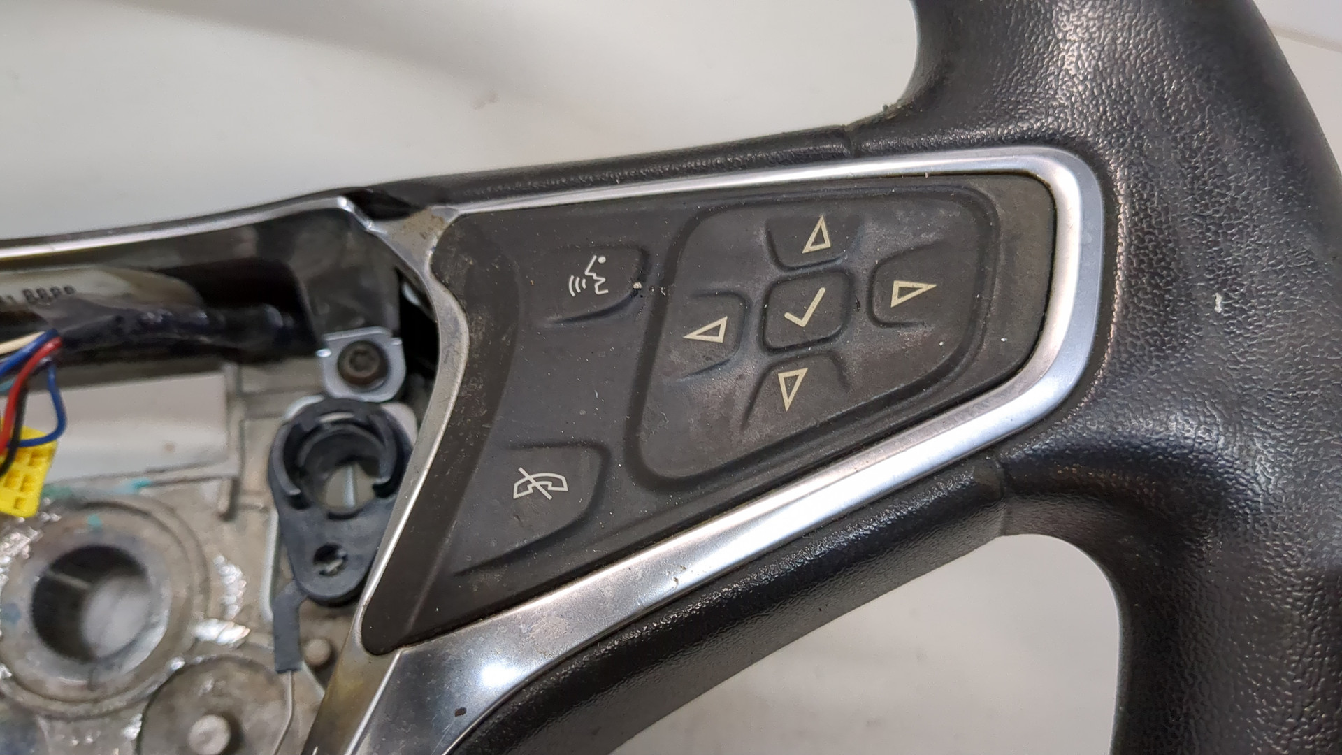 Рулевое колесо (руль)