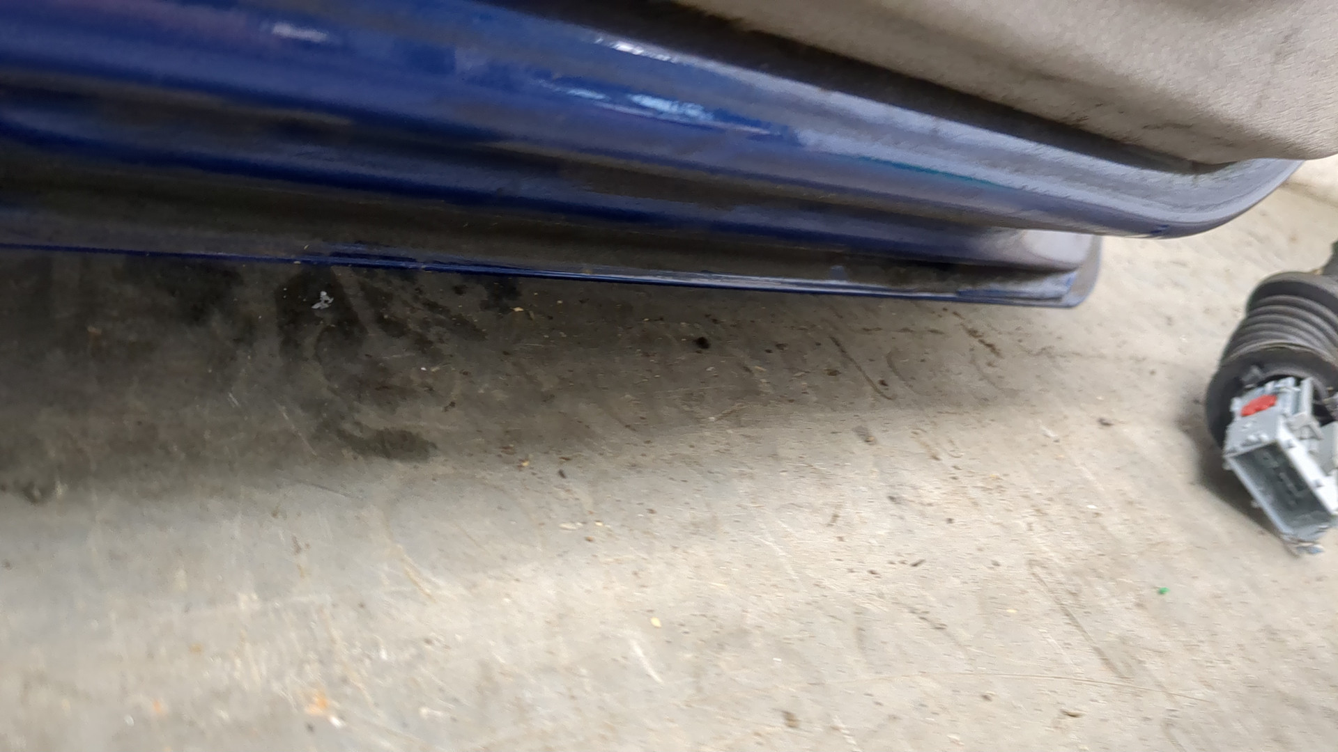 Дверь передняя левая